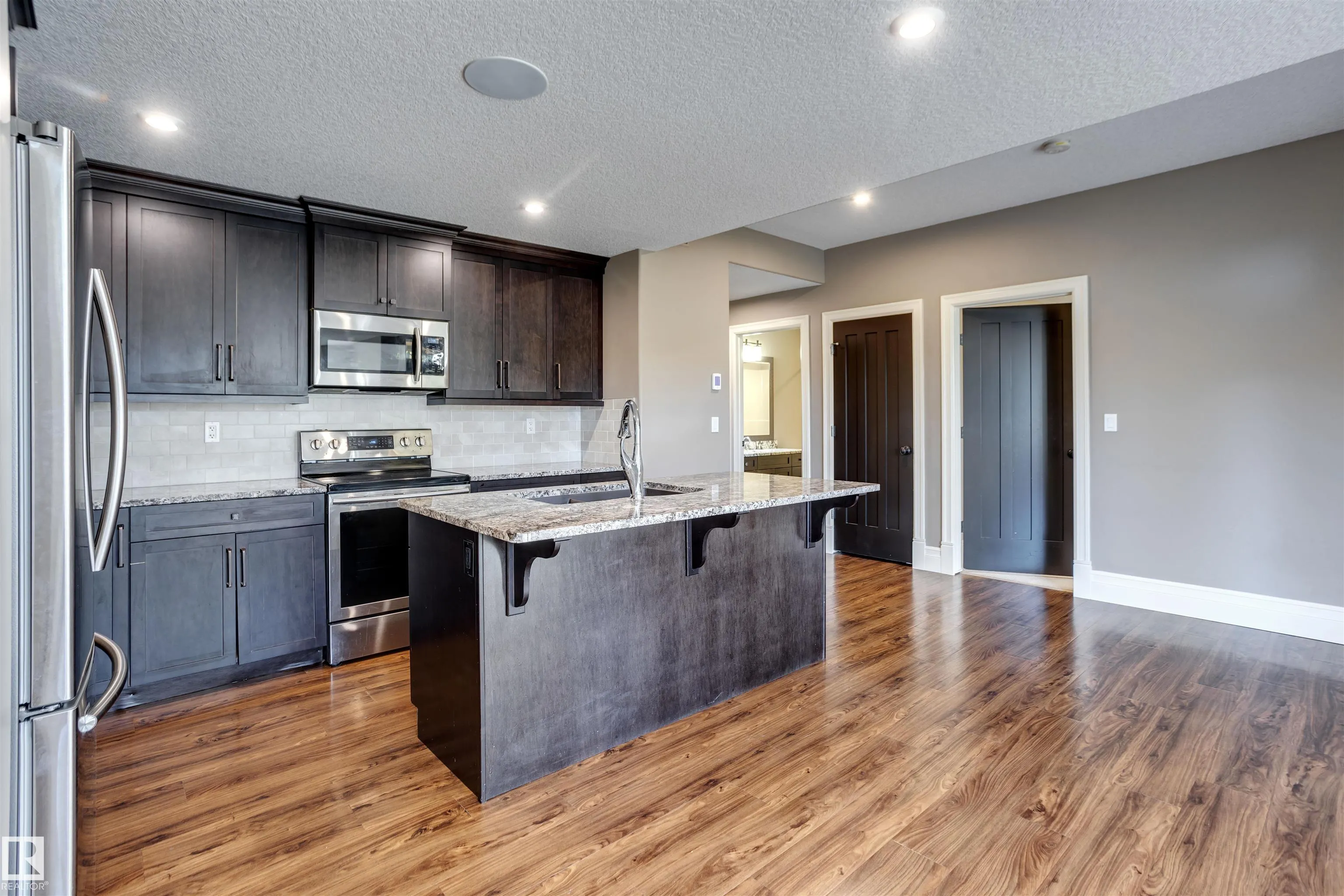 2807 WHEATON Drive