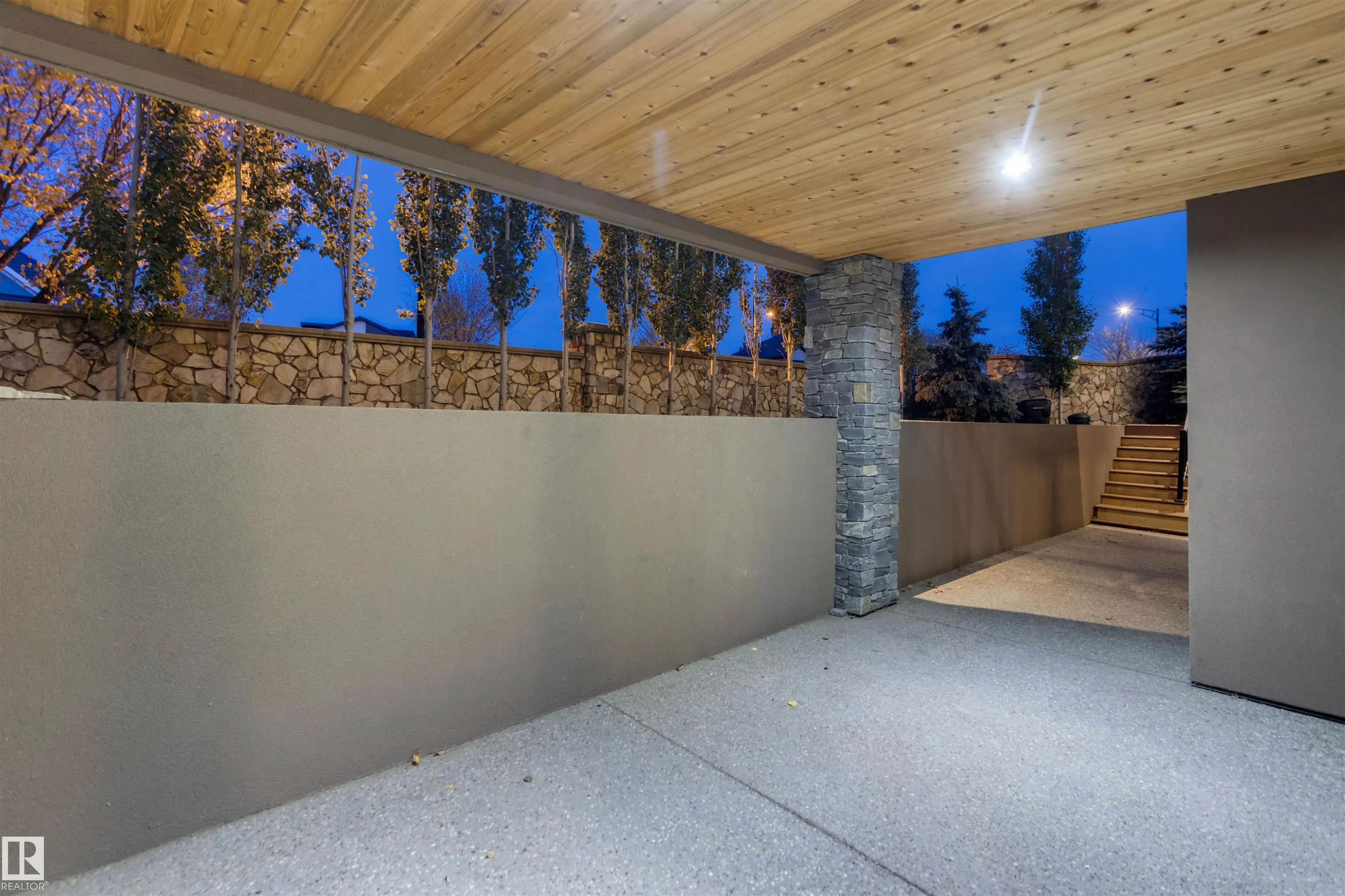 2807 WHEATON Drive