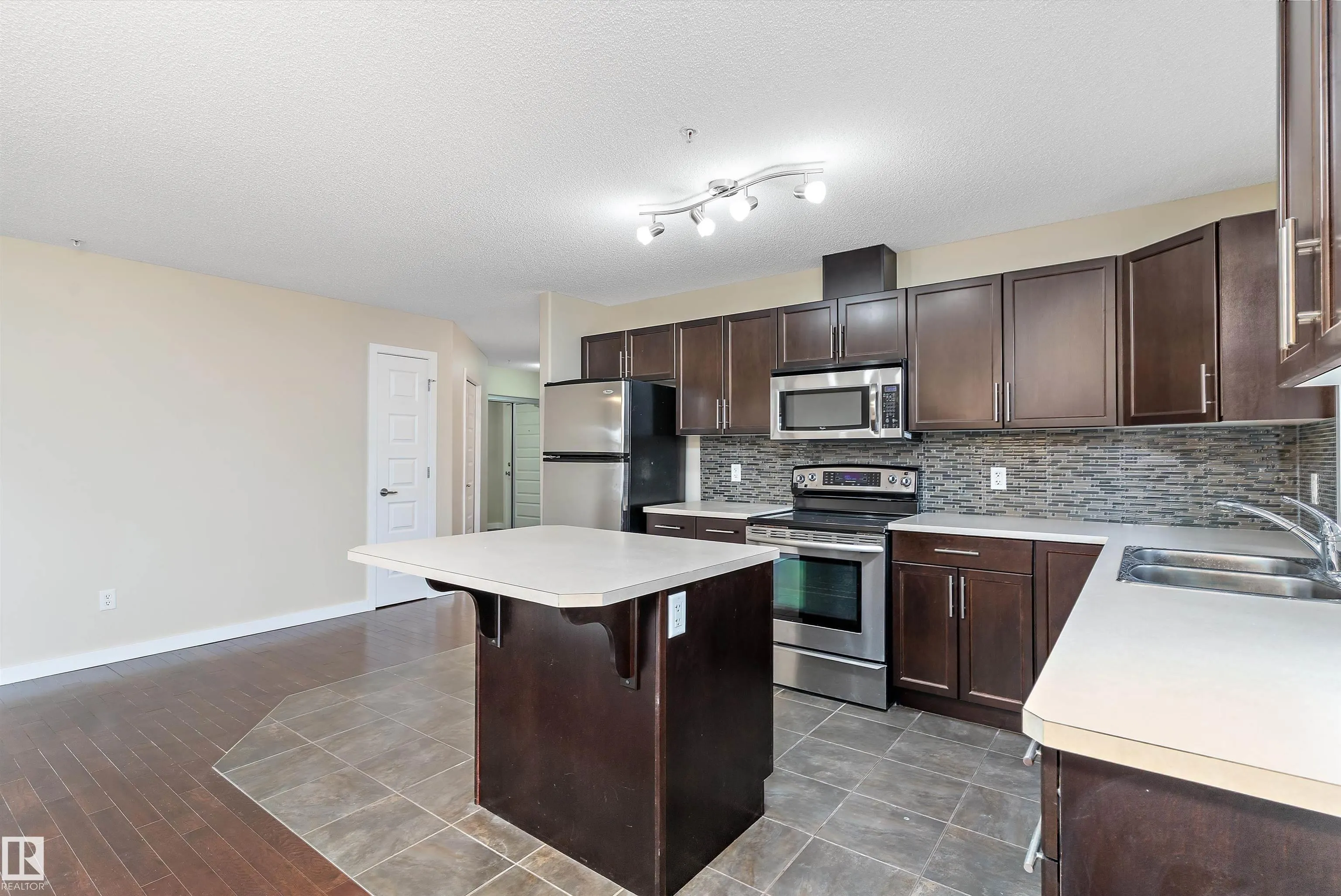 11603 ELLERSLIE Road