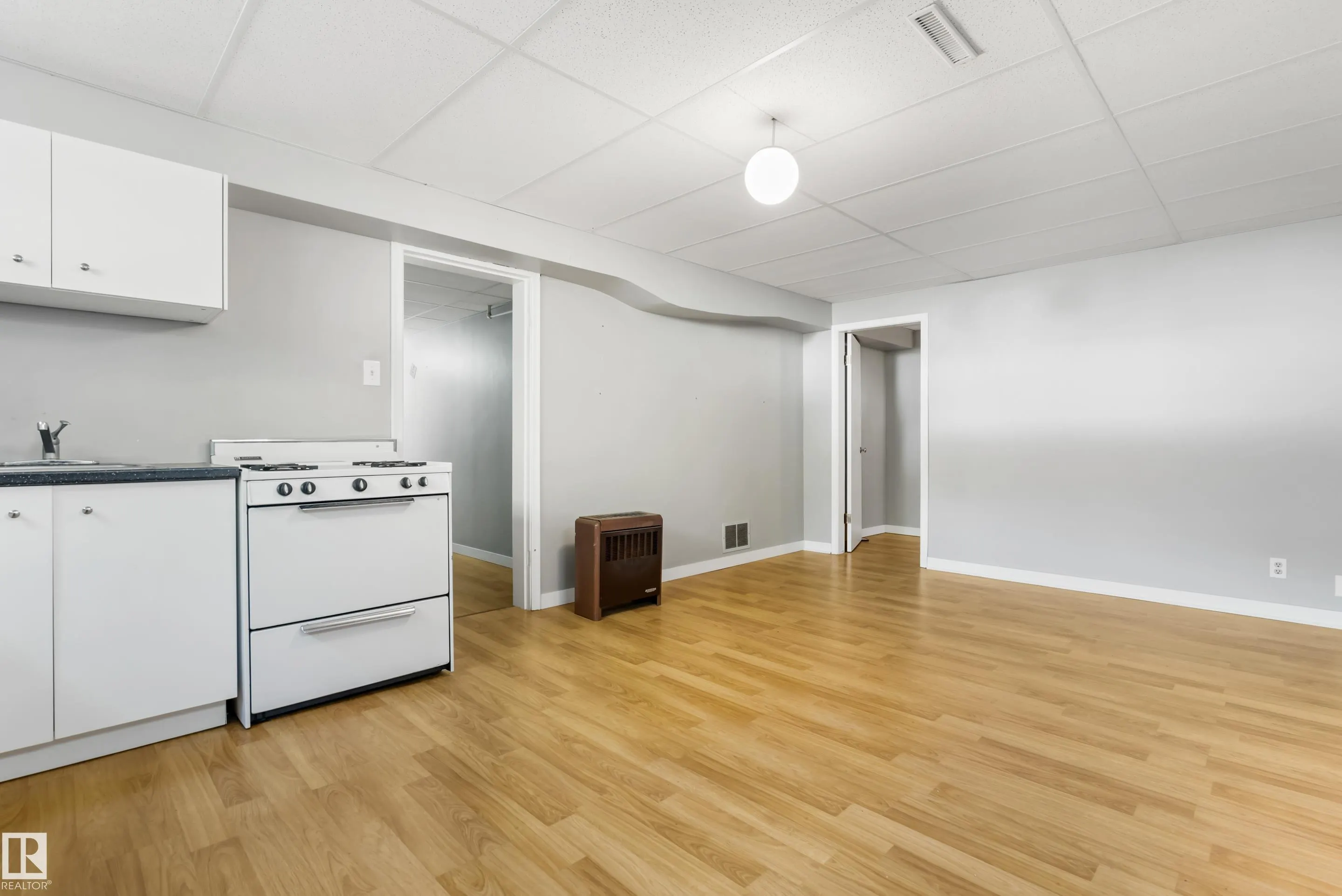 8736 66 Avenue