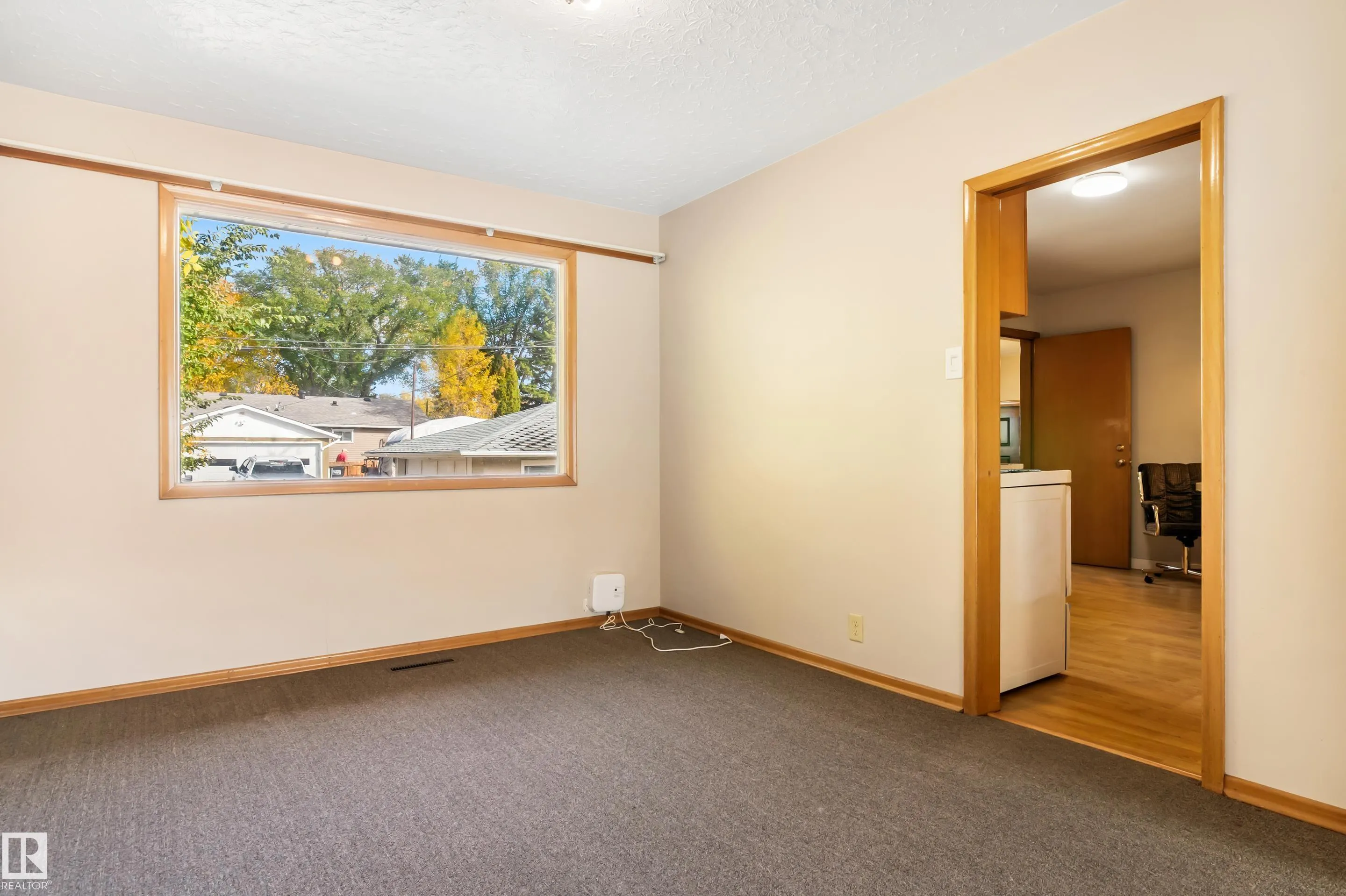 8736 66 Avenue