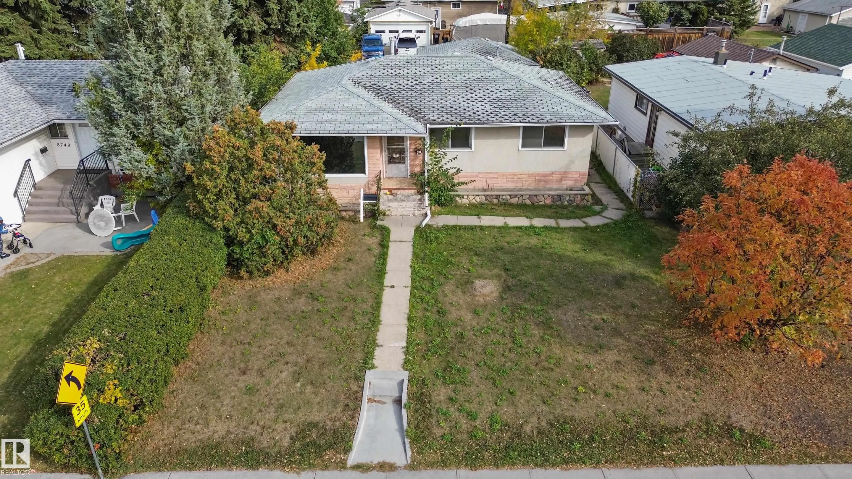 8736 66 Avenue