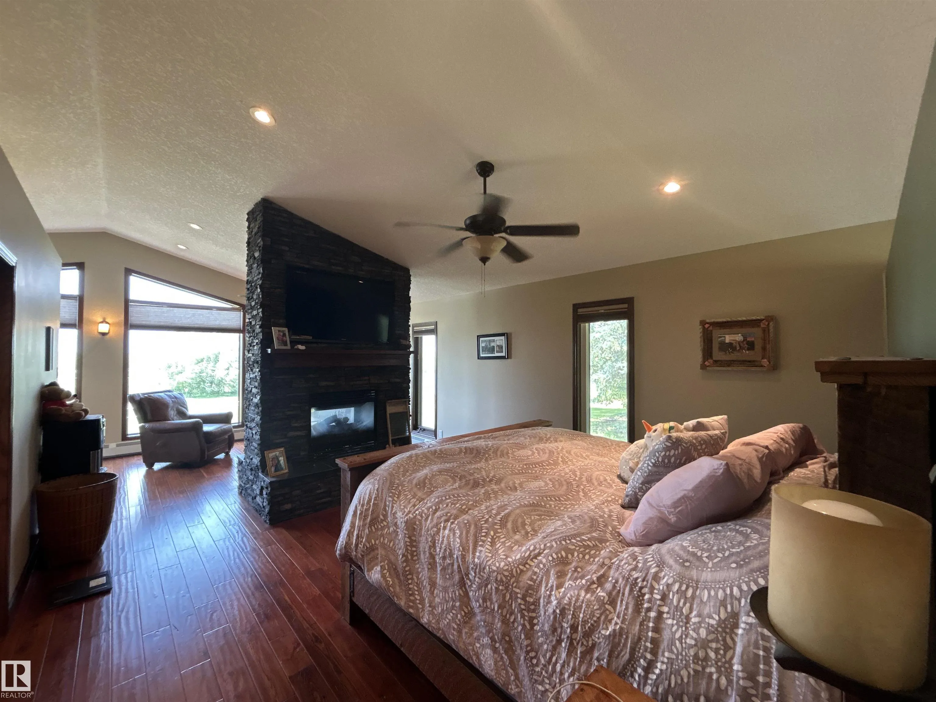 241064 Range Road 263