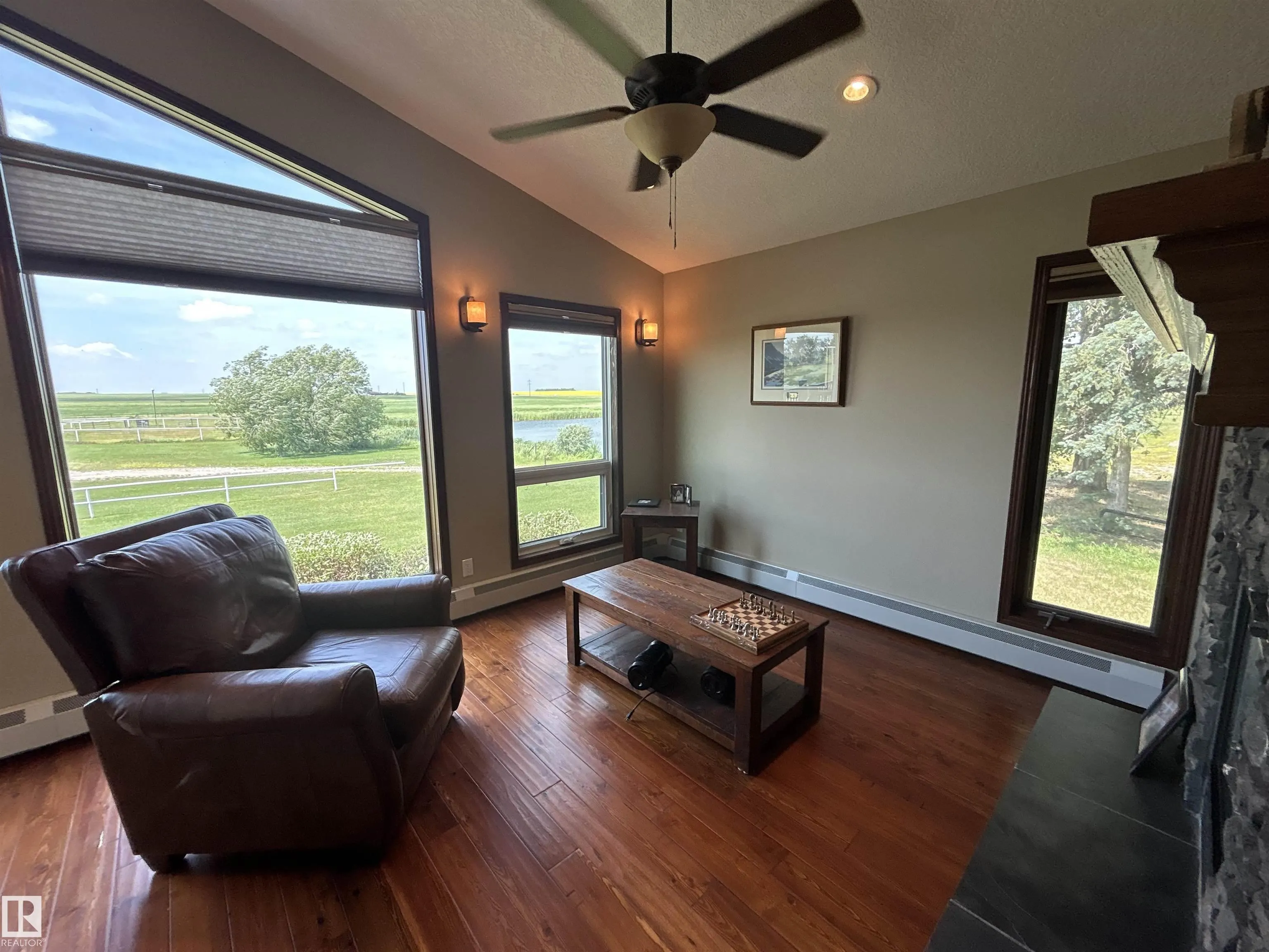 241064 Range Road 263