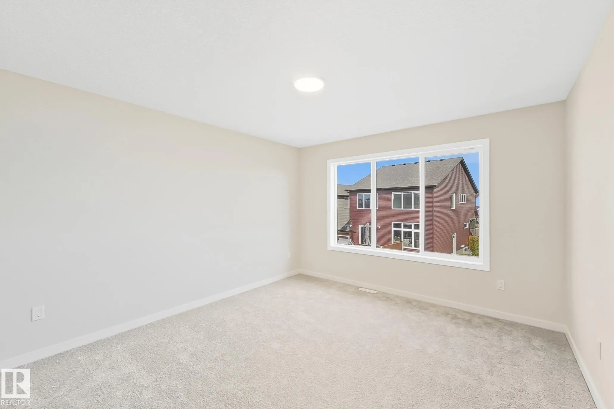 4856 HAWTHRON Bend