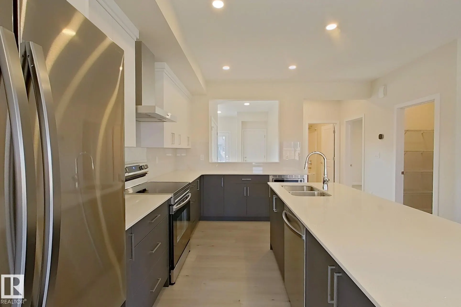 4856 HAWTHRON Bend