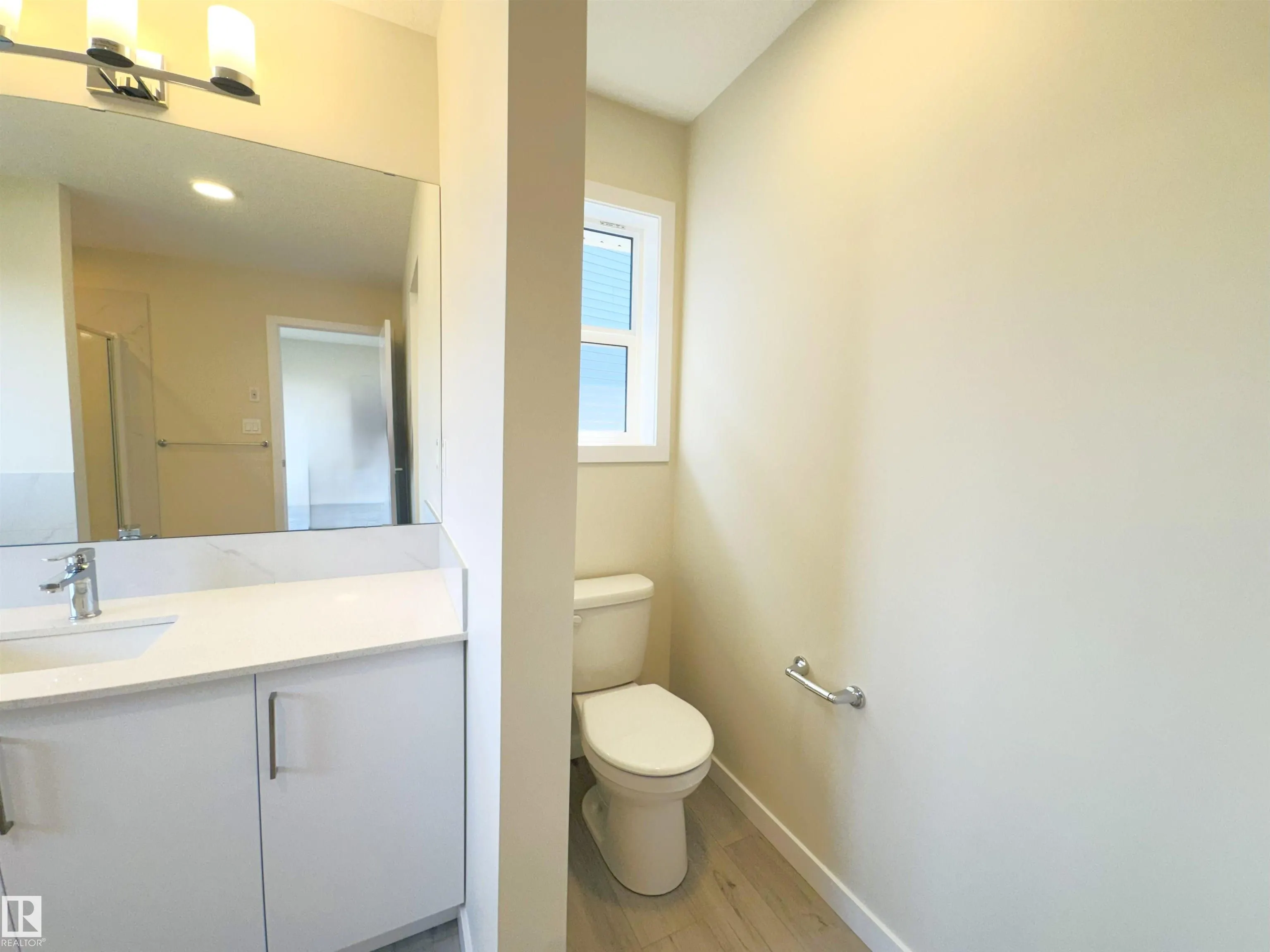 4856 HAWTHRON Bend