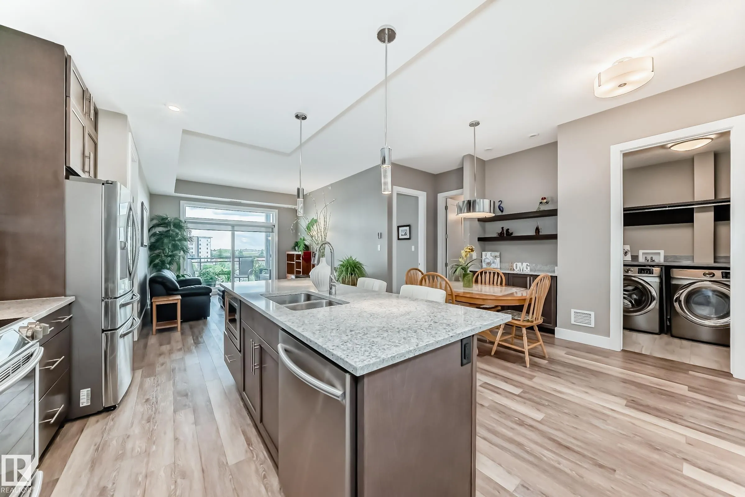 524 GRIESBACH Parade