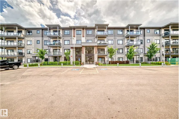 524 GRIESBACH Parade