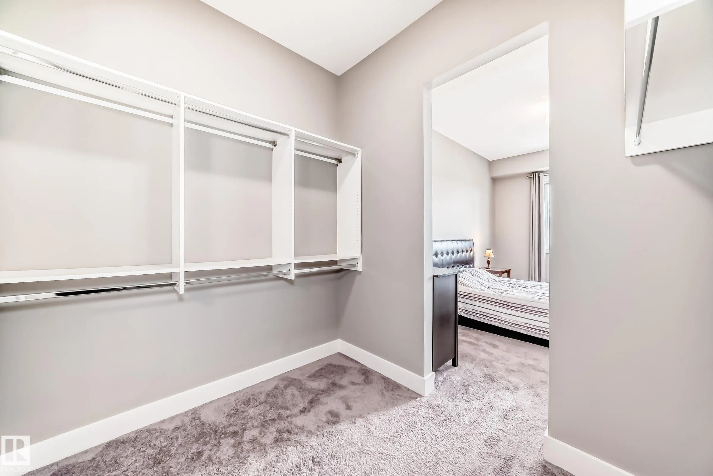 524 GRIESBACH Parade