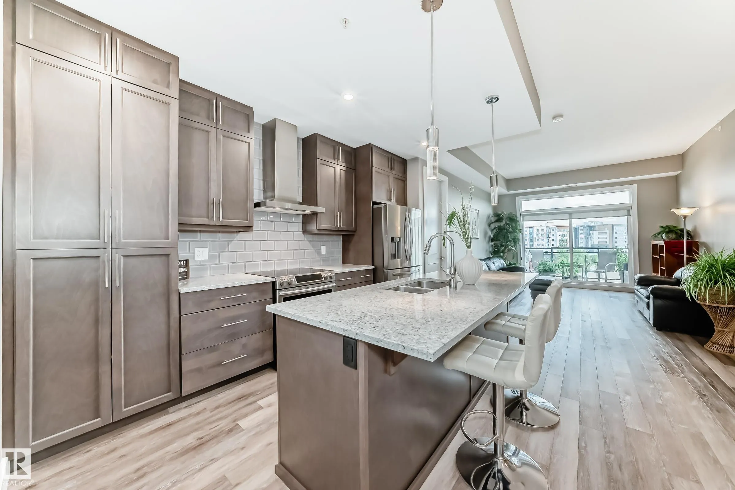 524 GRIESBACH Parade