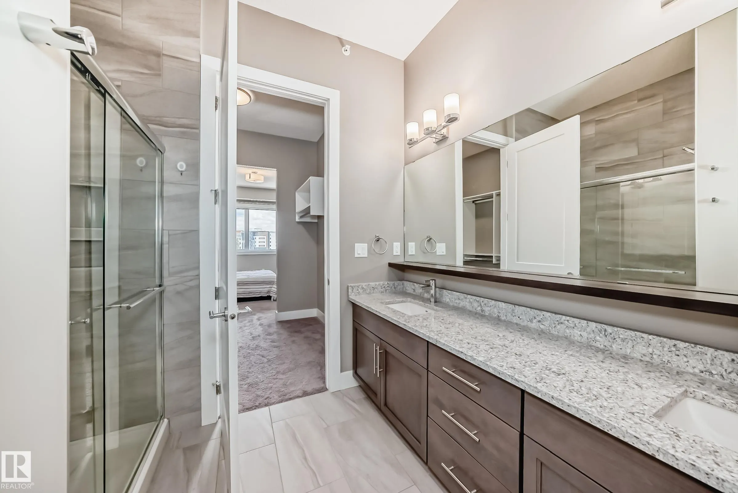 524 GRIESBACH Parade