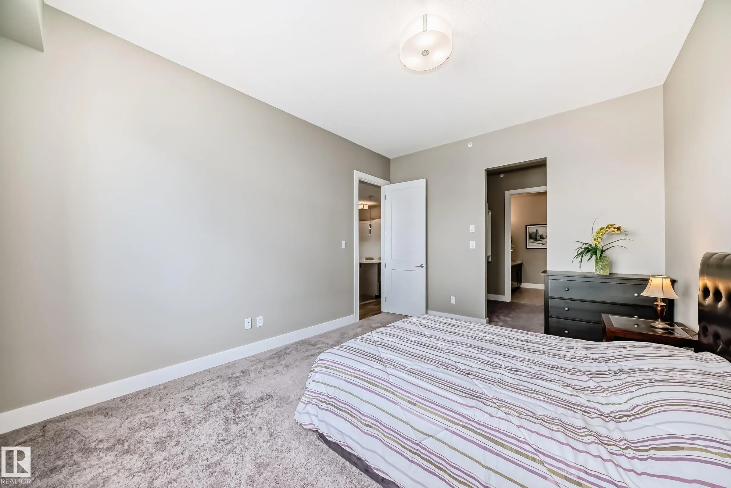 524 GRIESBACH Parade