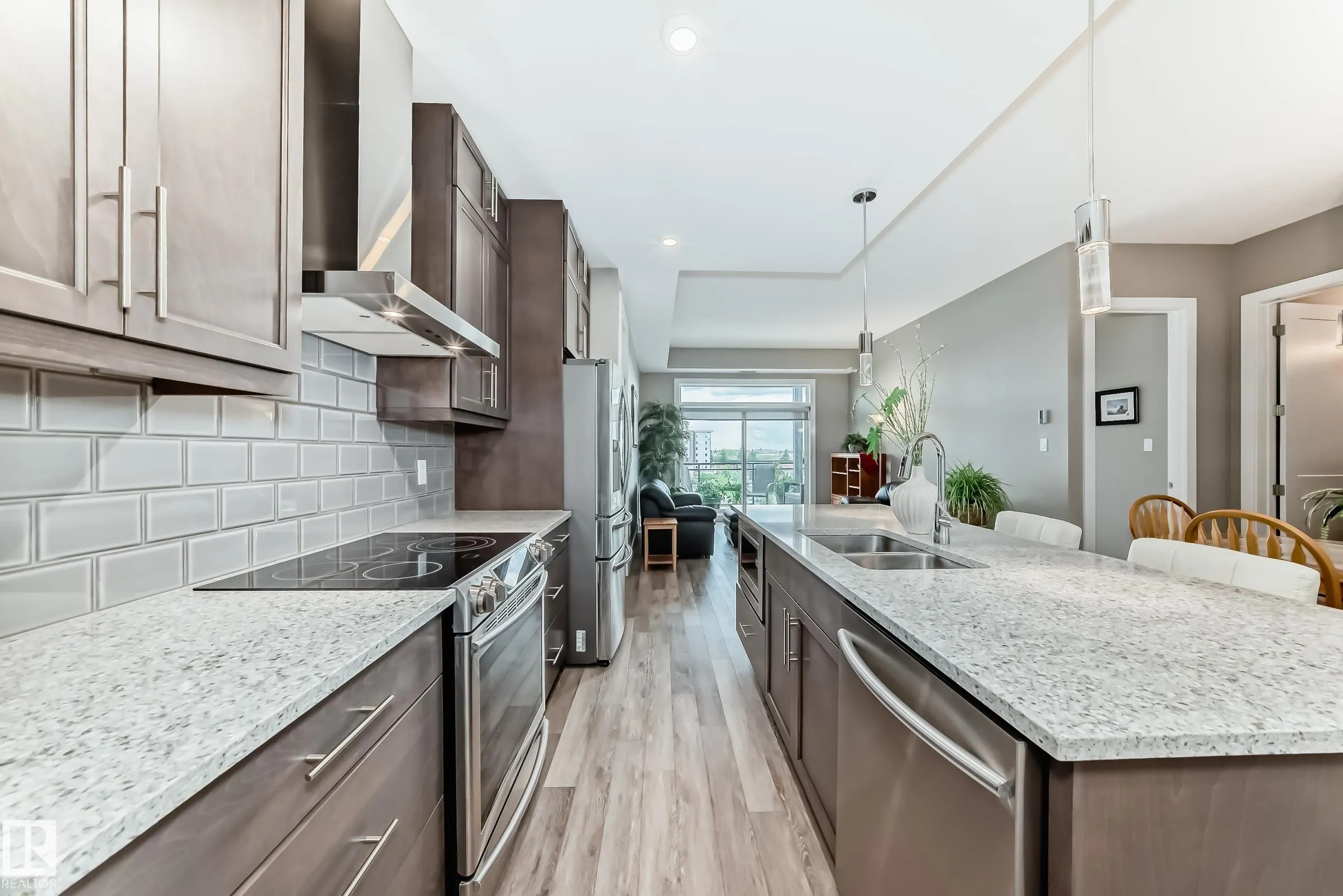 524 GRIESBACH Parade