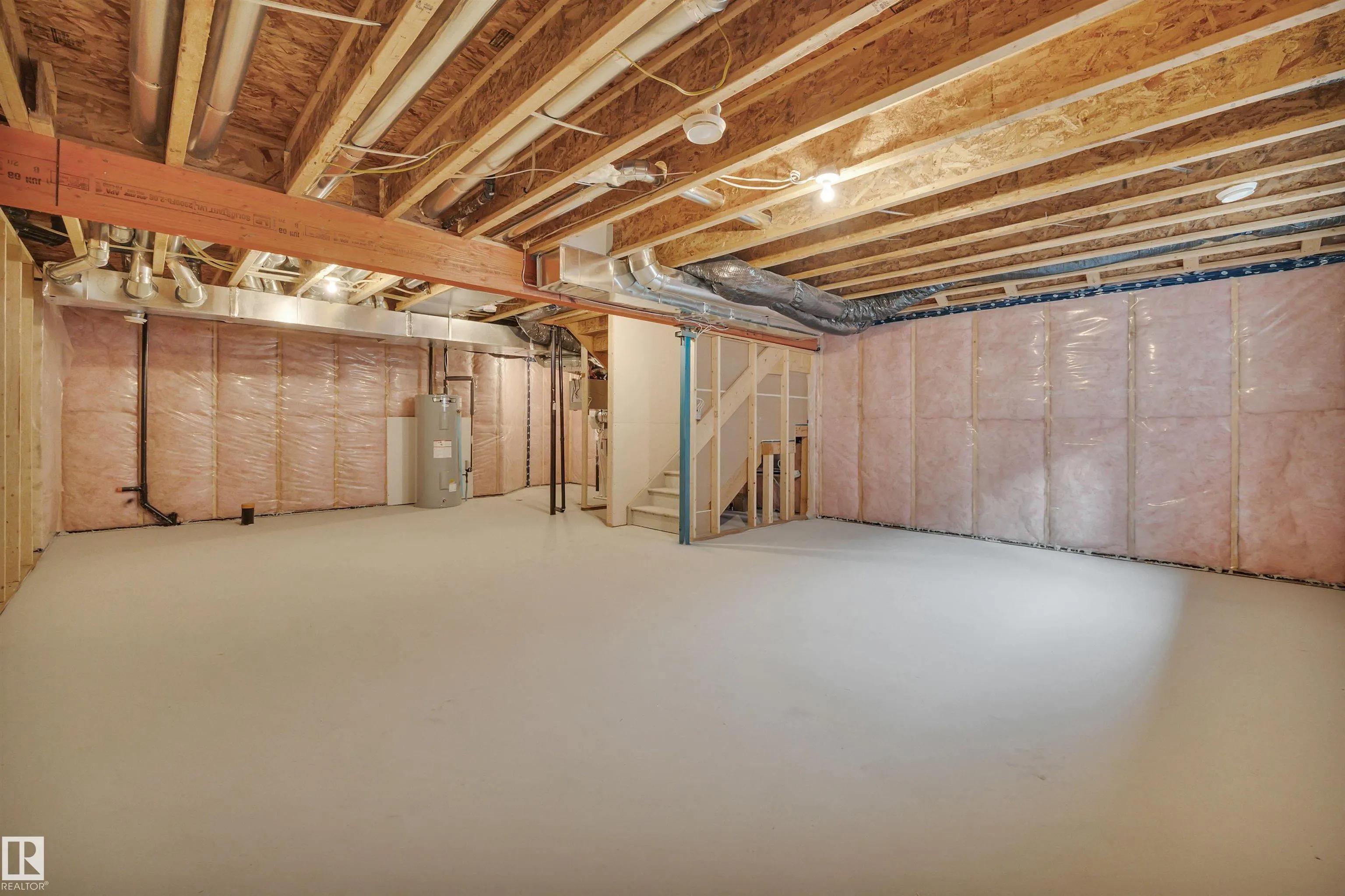 275 LARCH Crescent