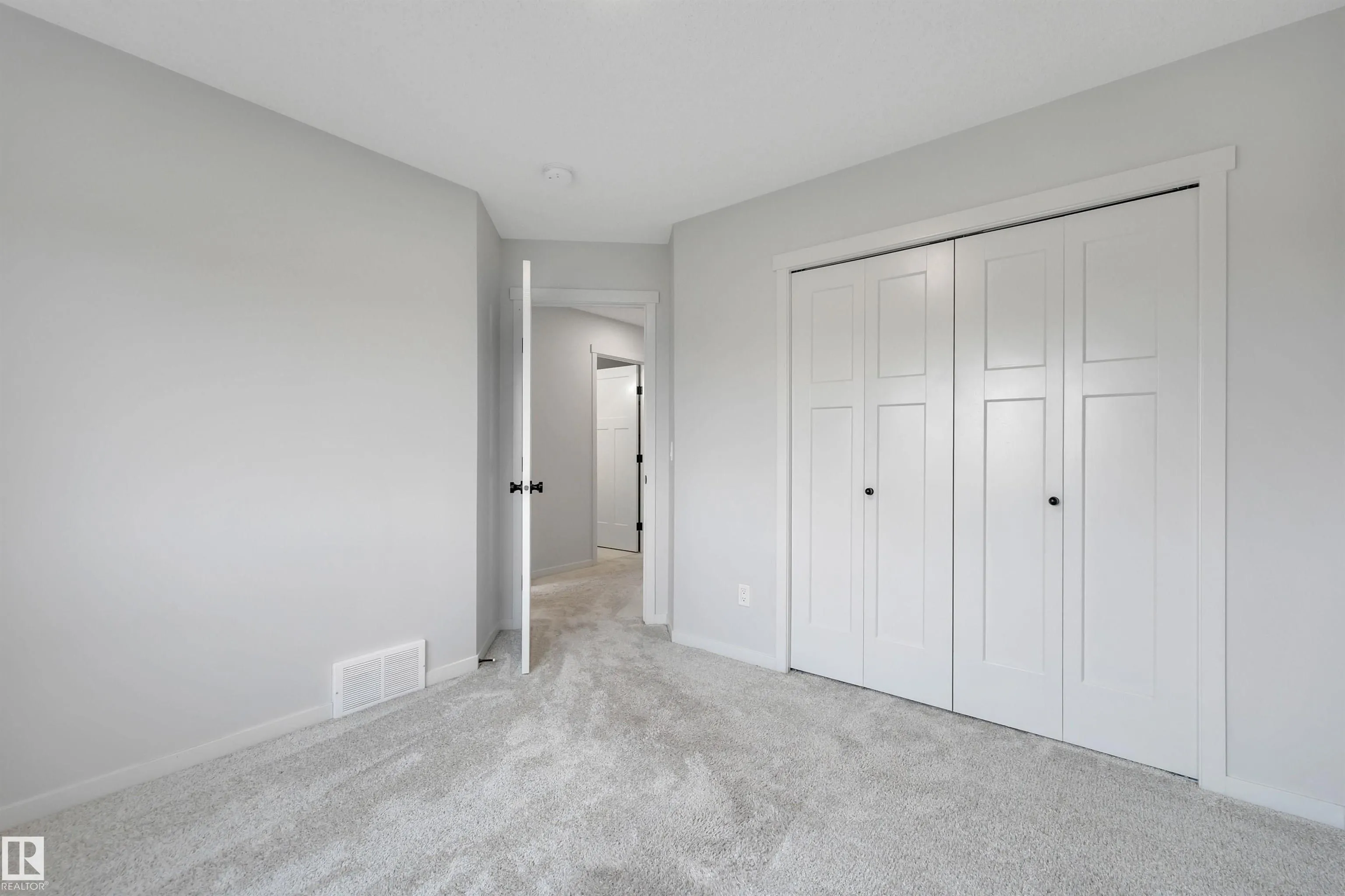 275 LARCH Crescent