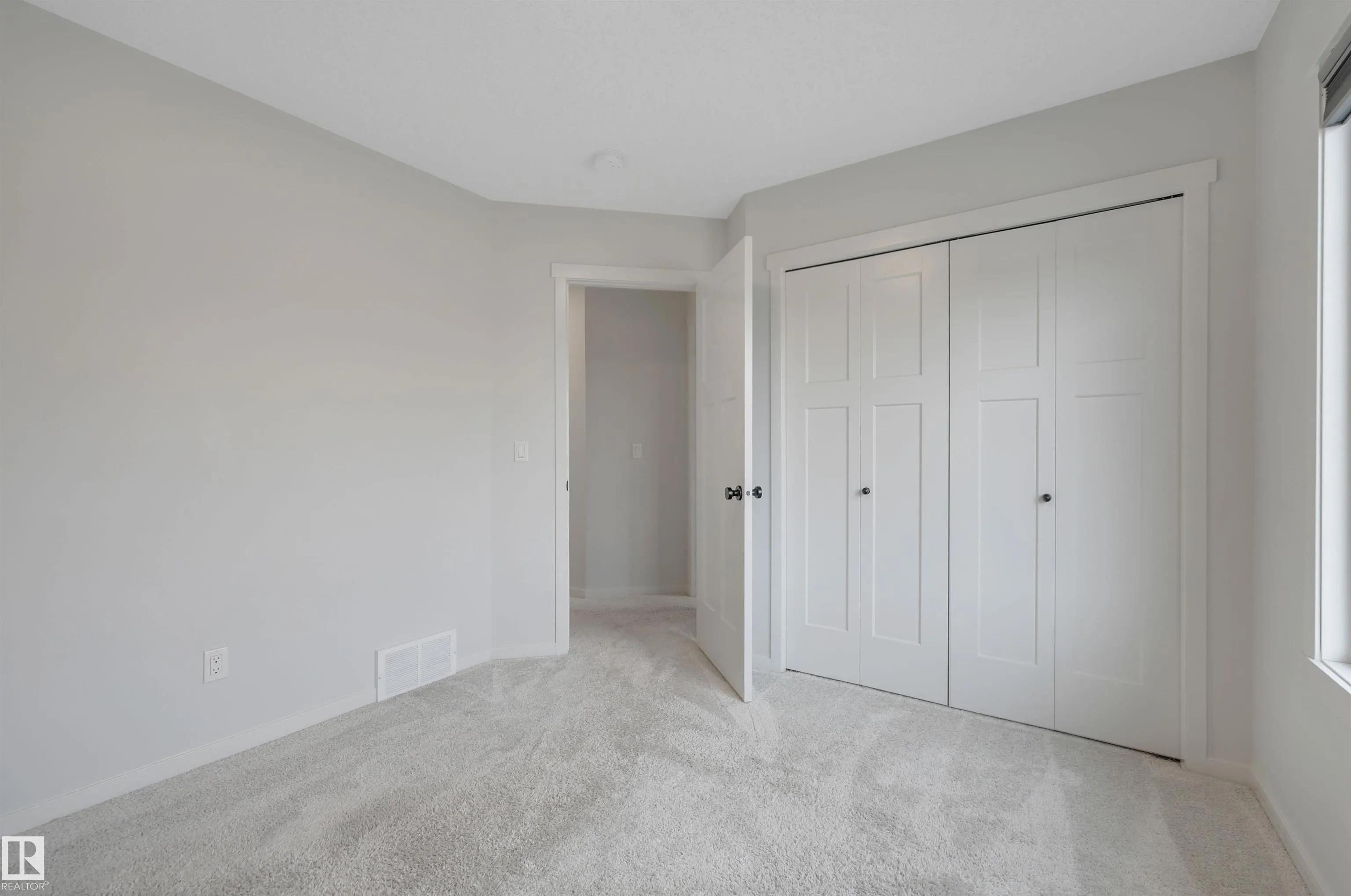 275 LARCH Crescent