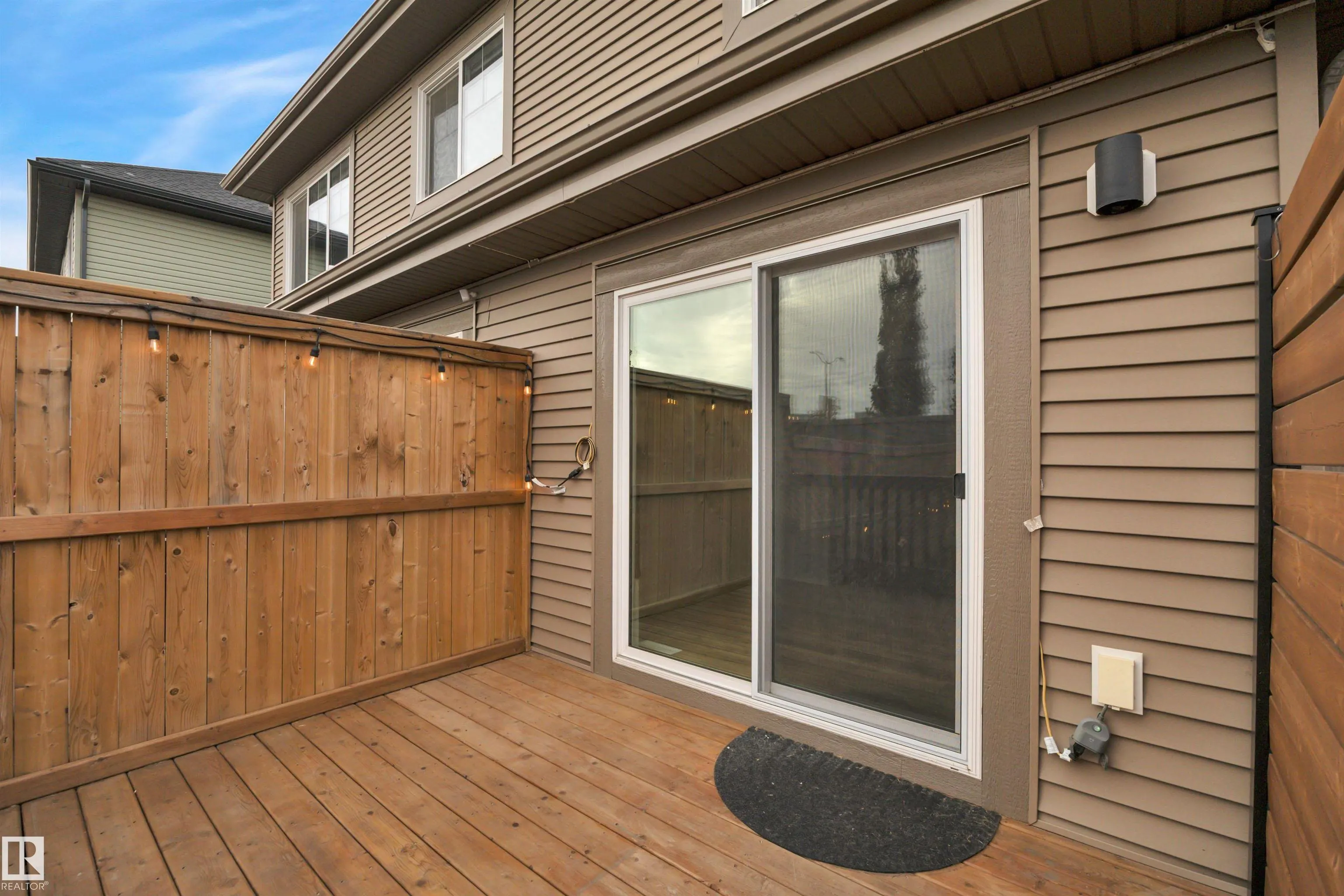 275 LARCH Crescent