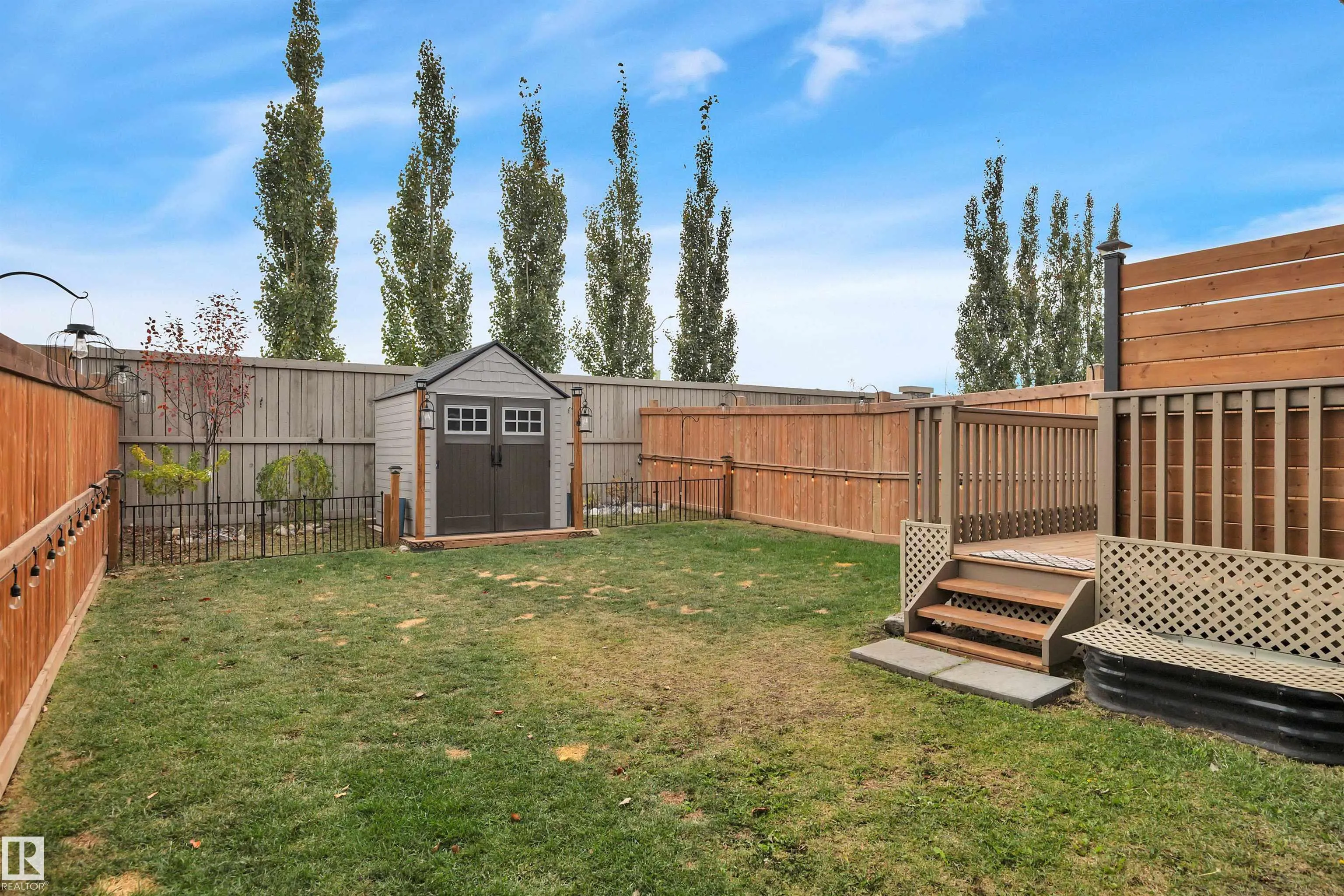 275 LARCH Crescent