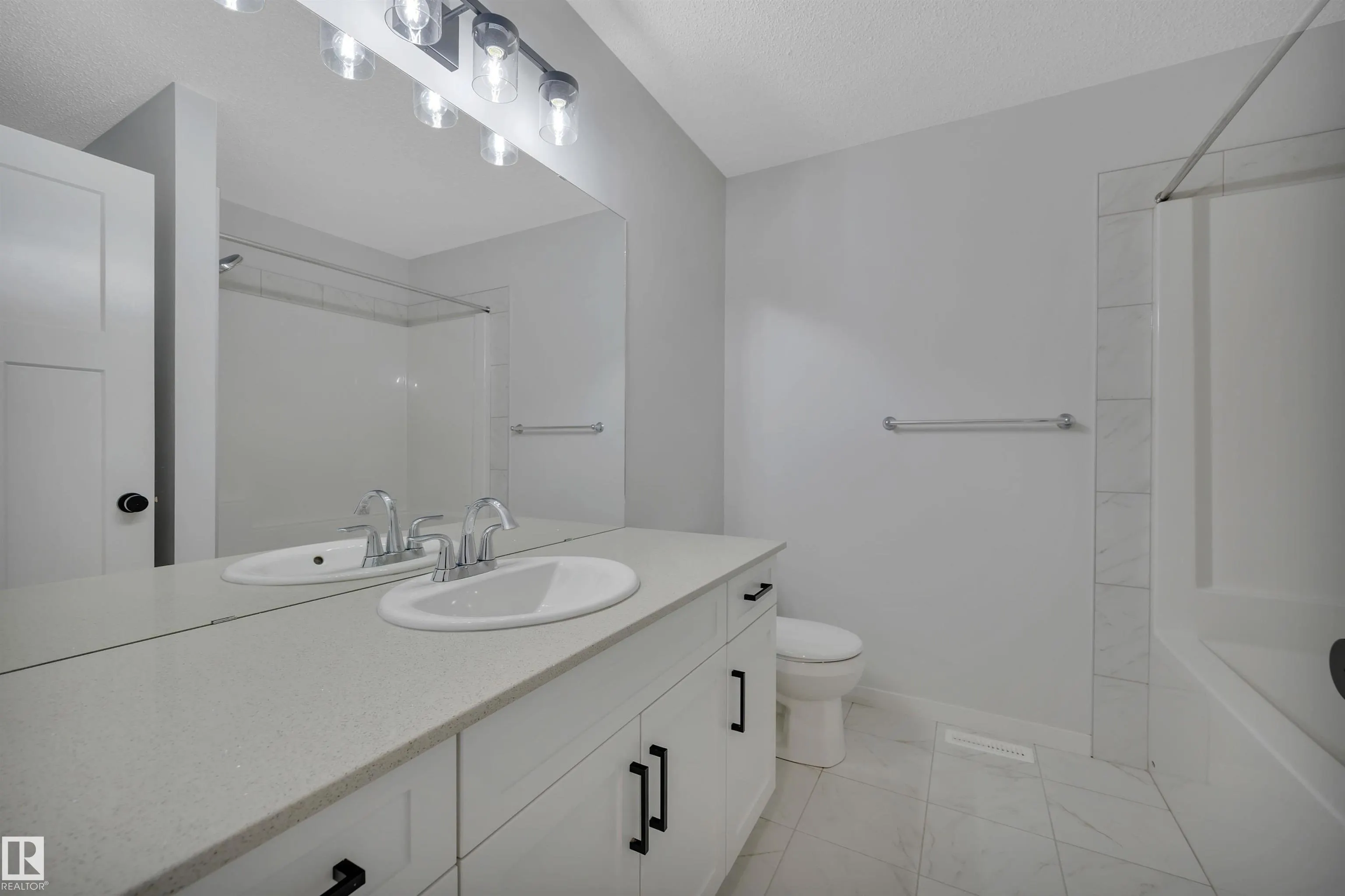 275 LARCH Crescent