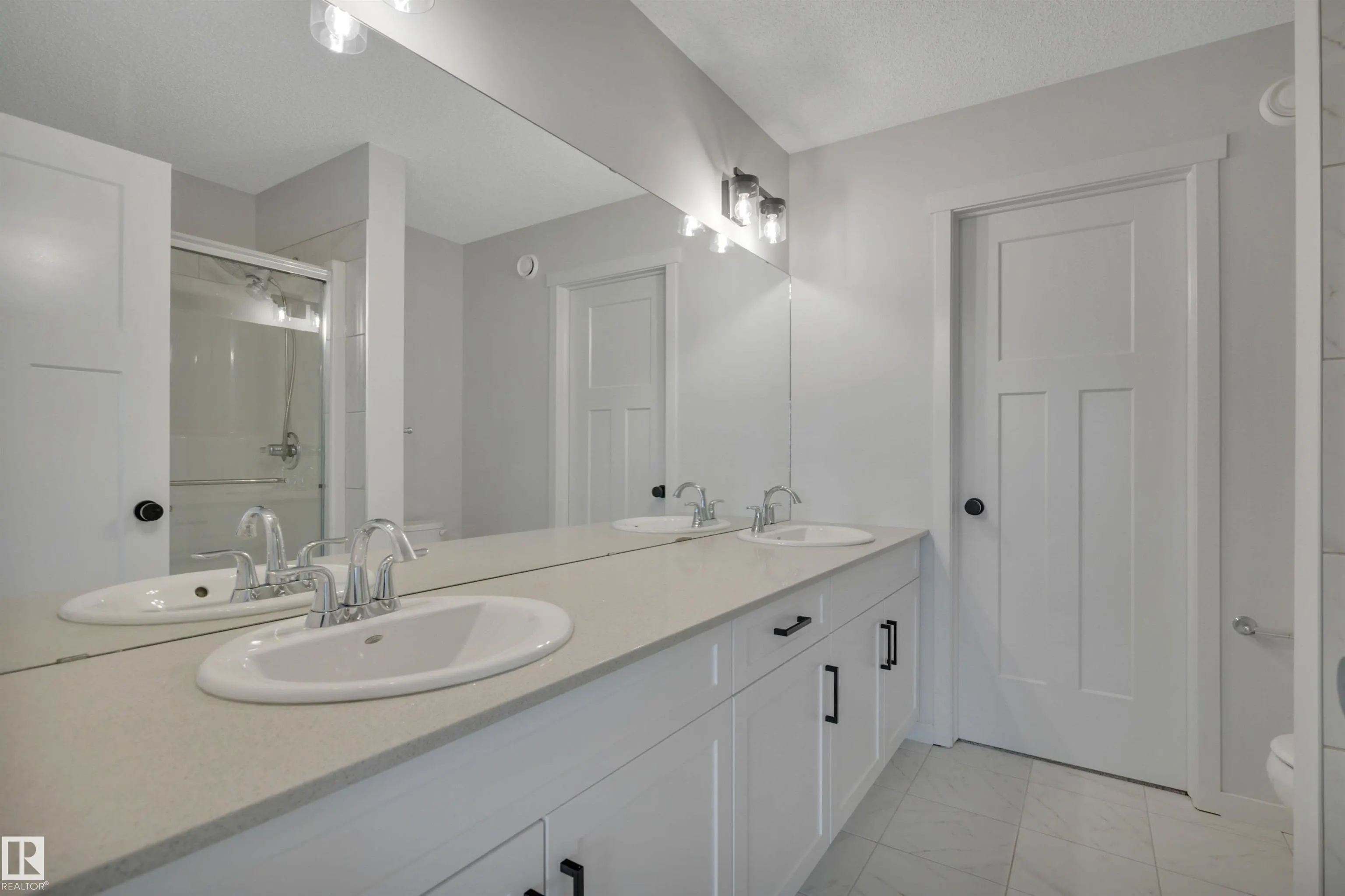 275 LARCH Crescent