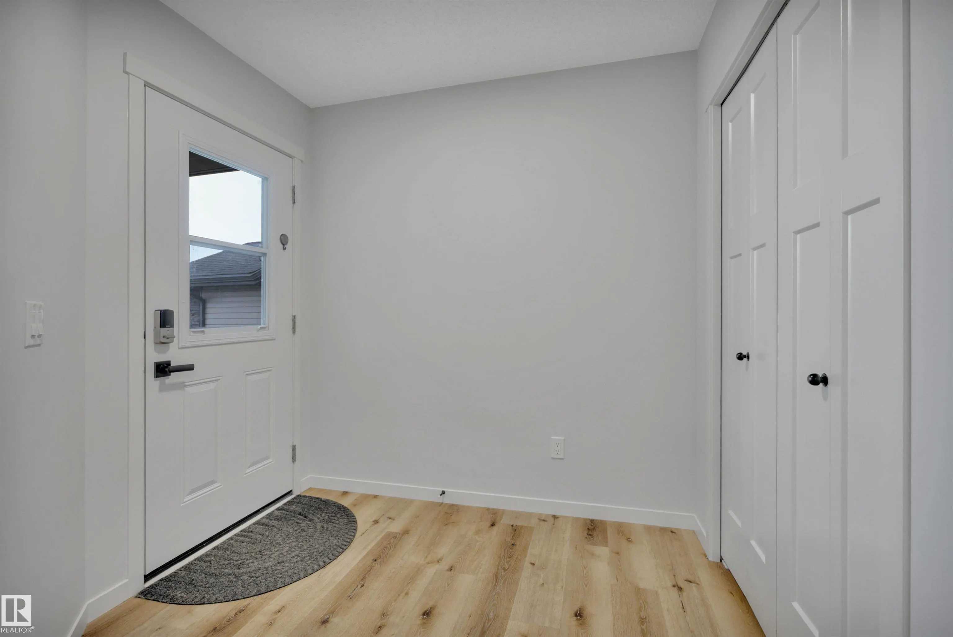 275 LARCH Crescent