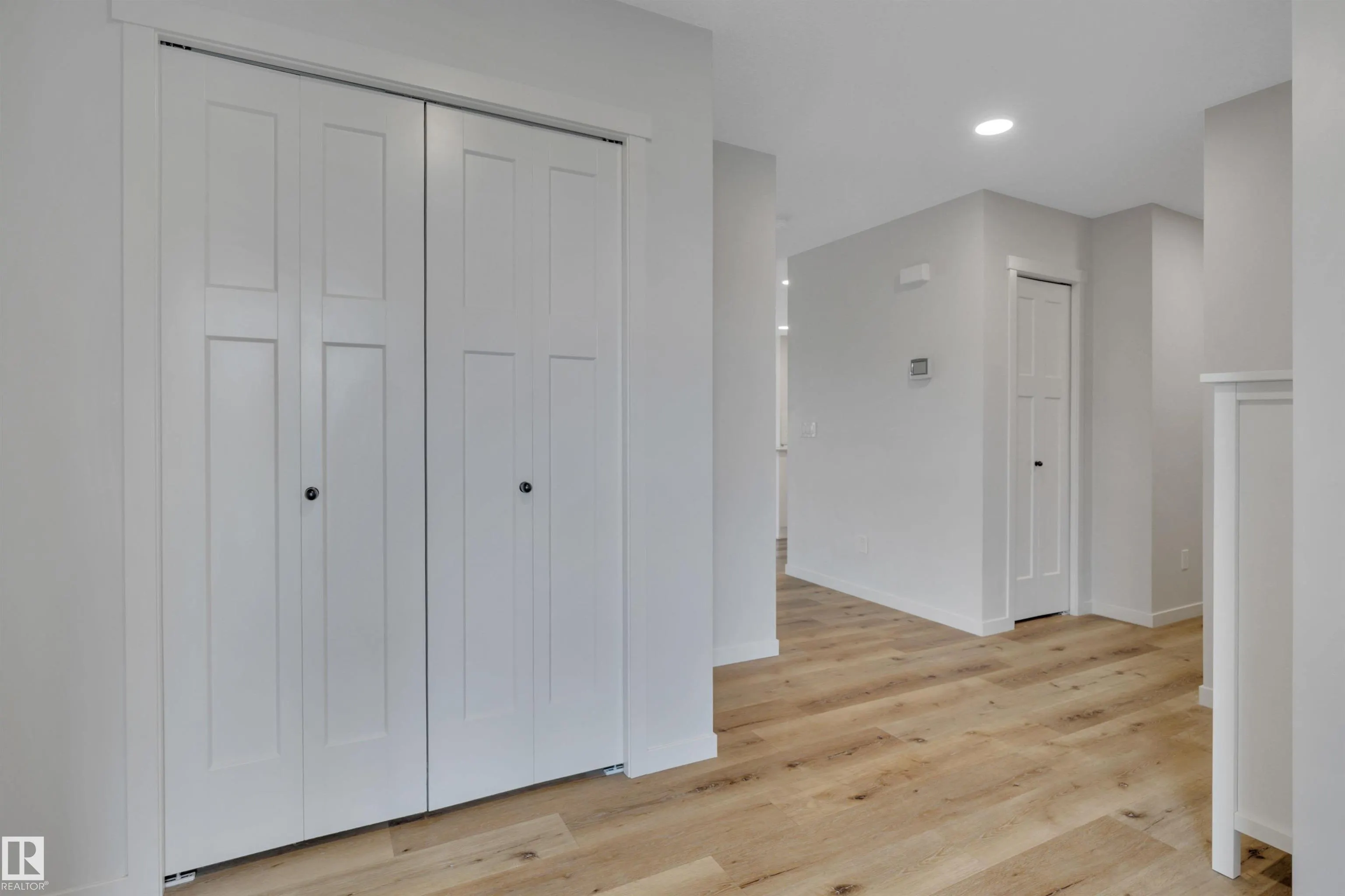 275 LARCH Crescent