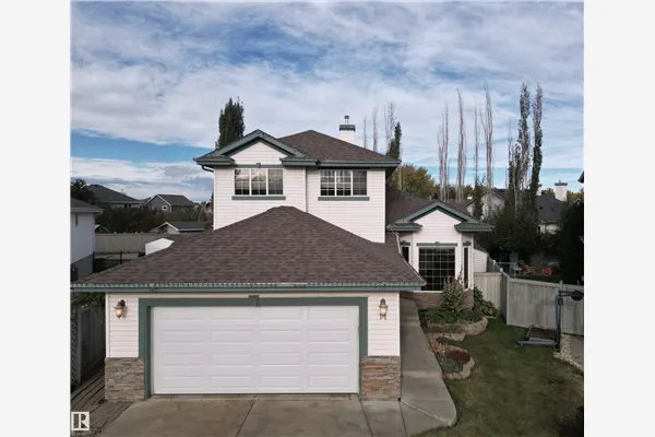 11 ESCADA Close