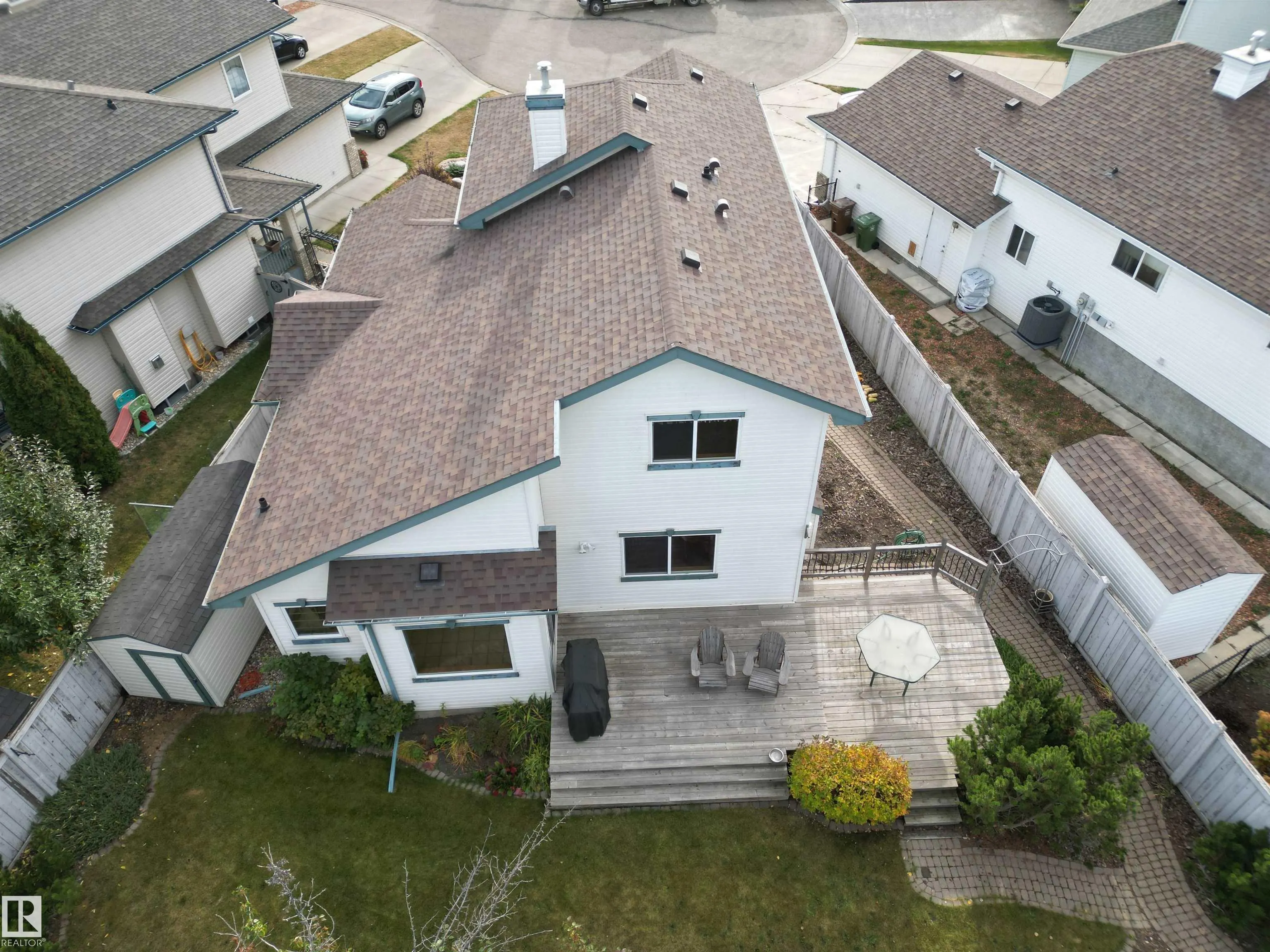11 ESCADA Close