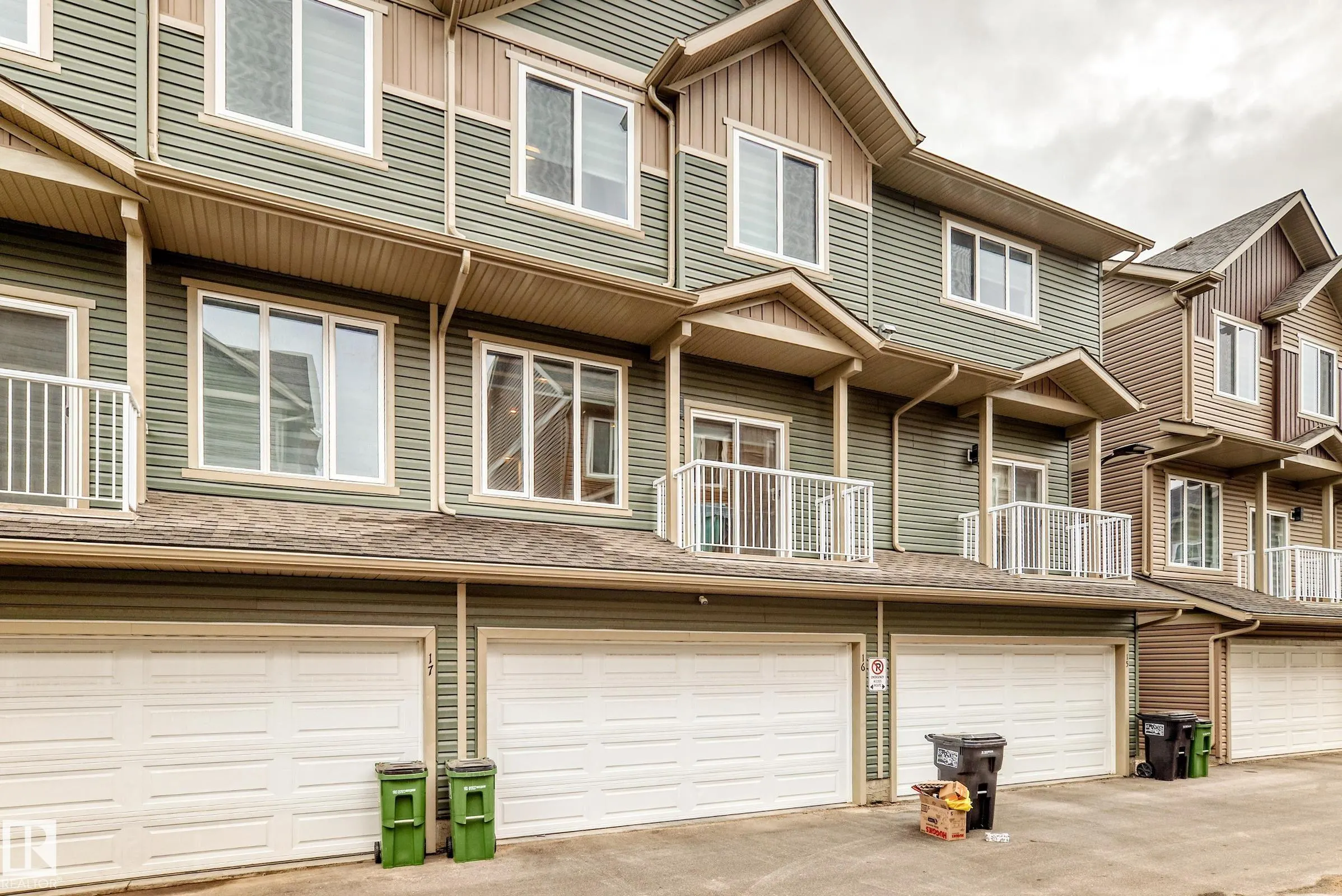 1051 GRAYDON HILL Boulevard