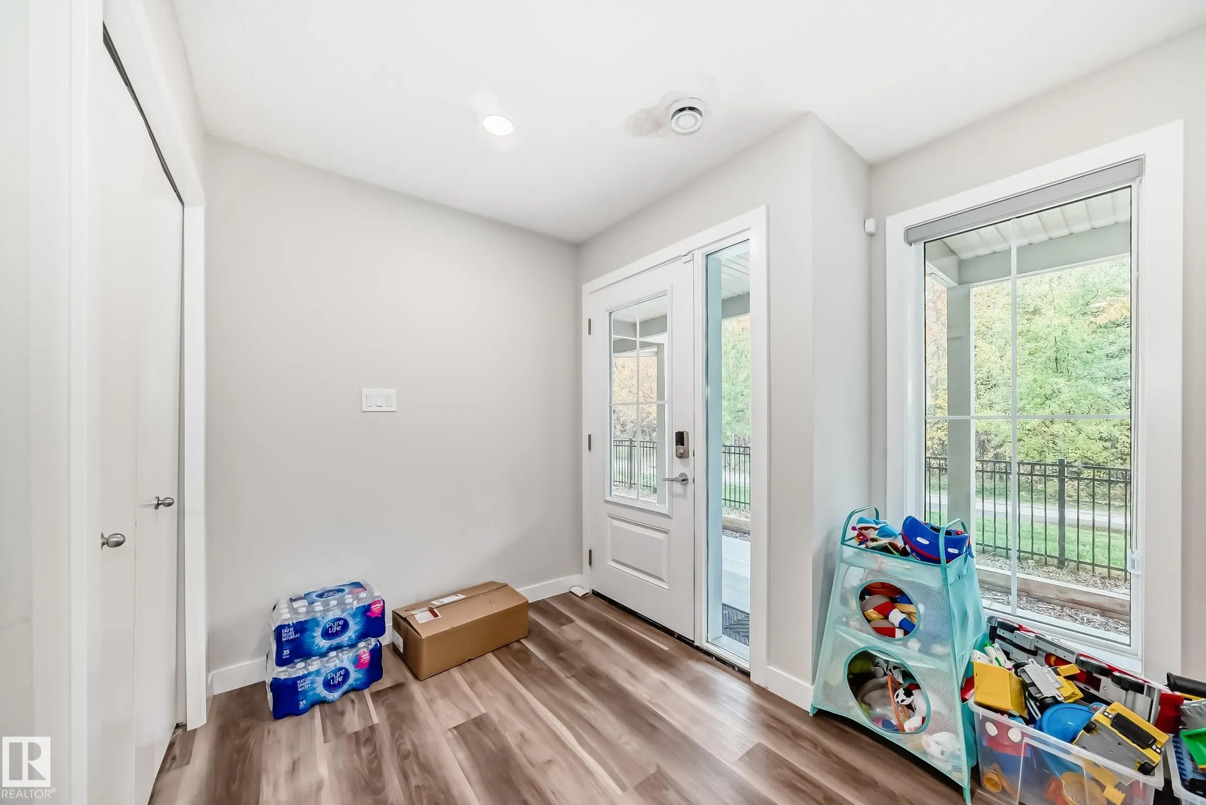 1051 GRAYDON HILL Boulevard