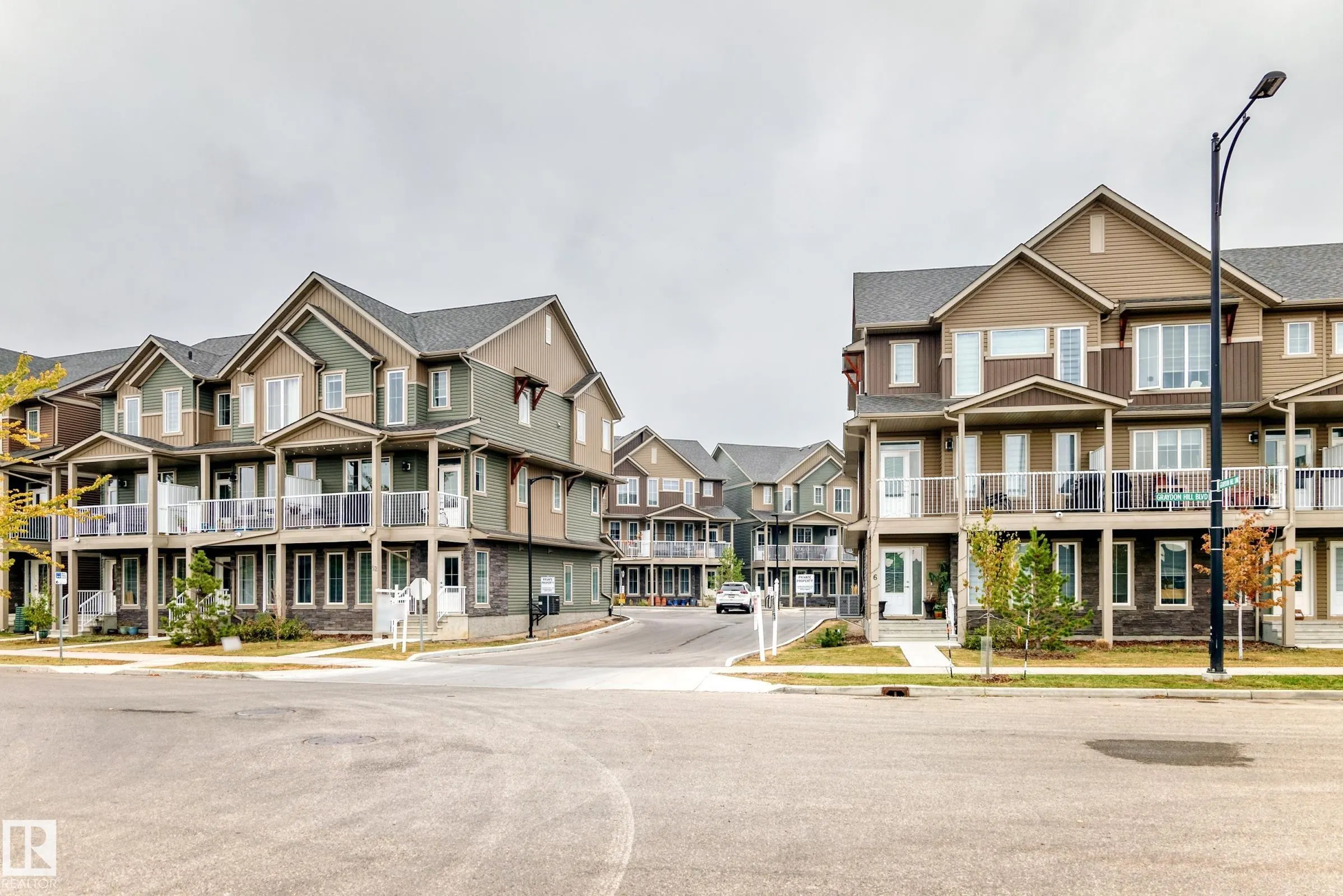 1051 GRAYDON HILL Boulevard