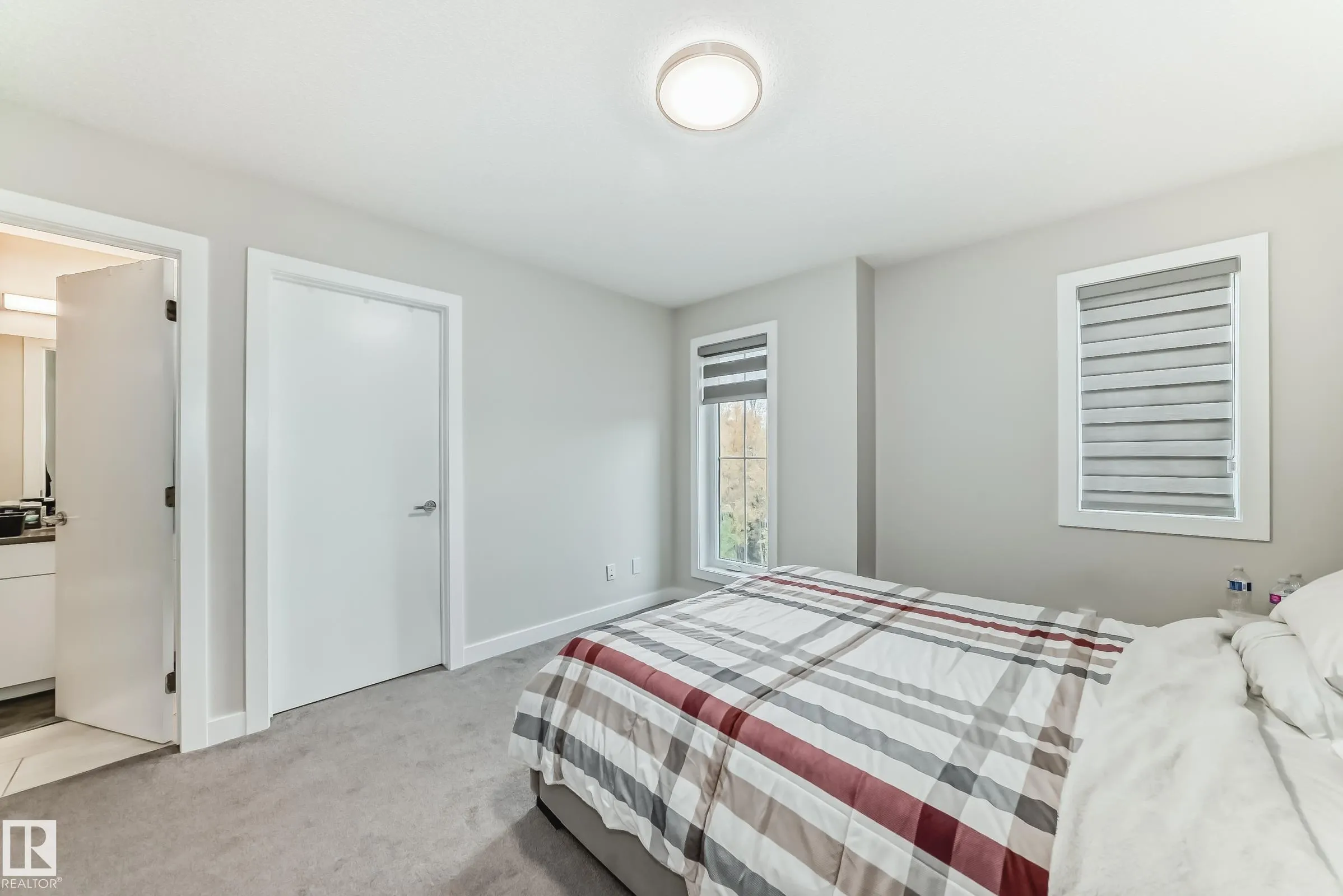 1051 GRAYDON HILL Boulevard