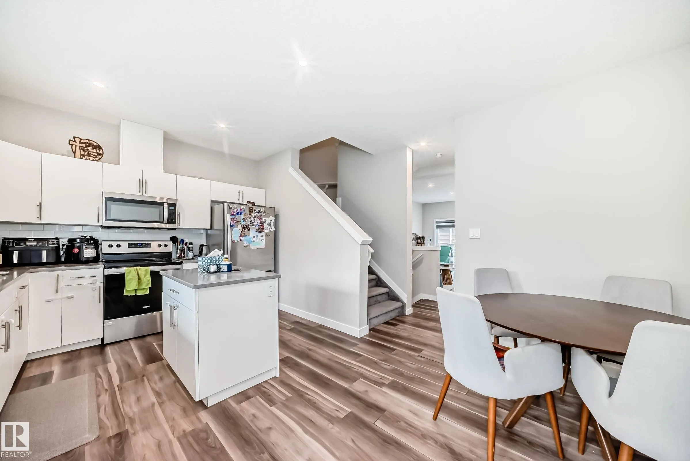 1051 GRAYDON HILL Boulevard