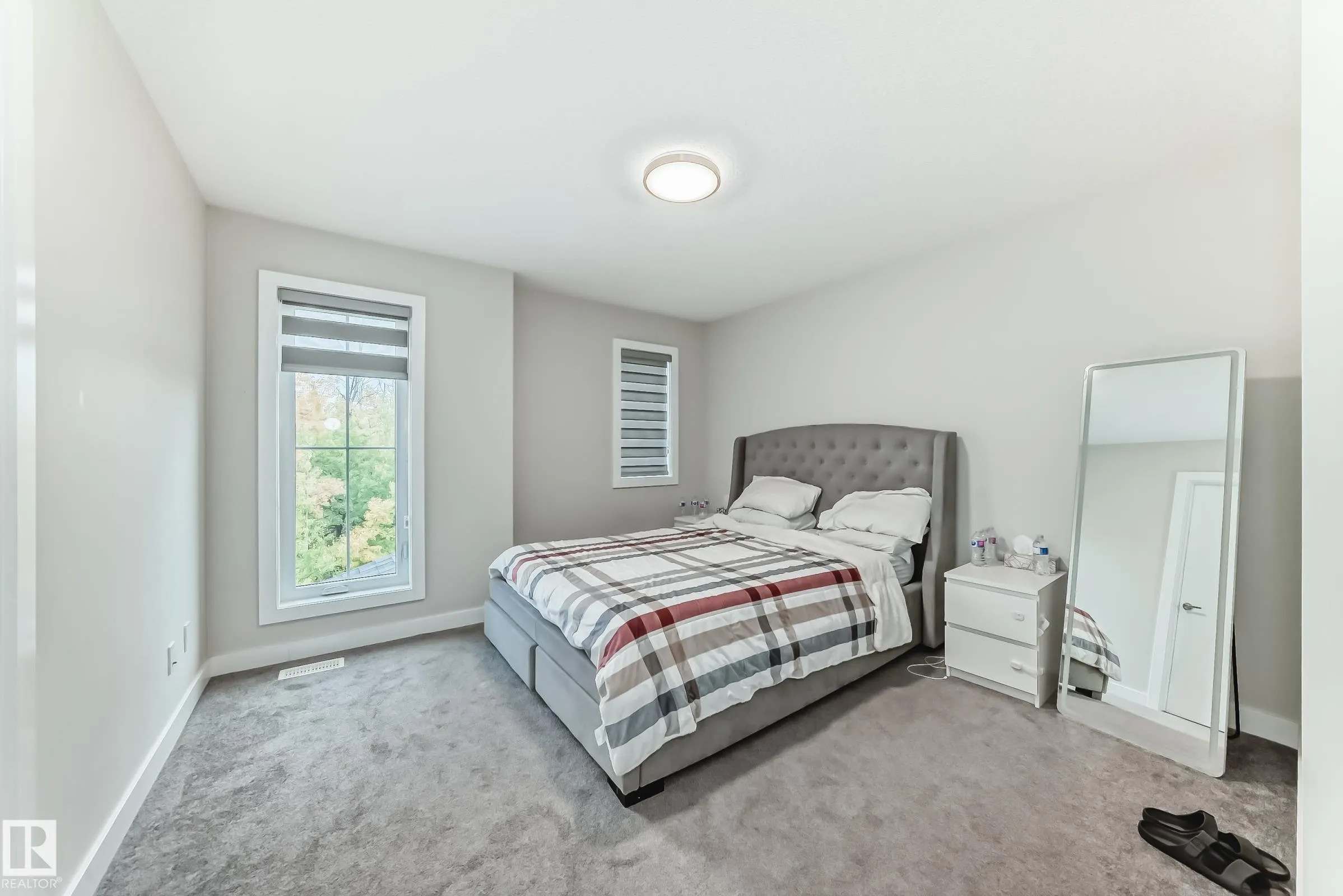 1051 GRAYDON HILL Boulevard