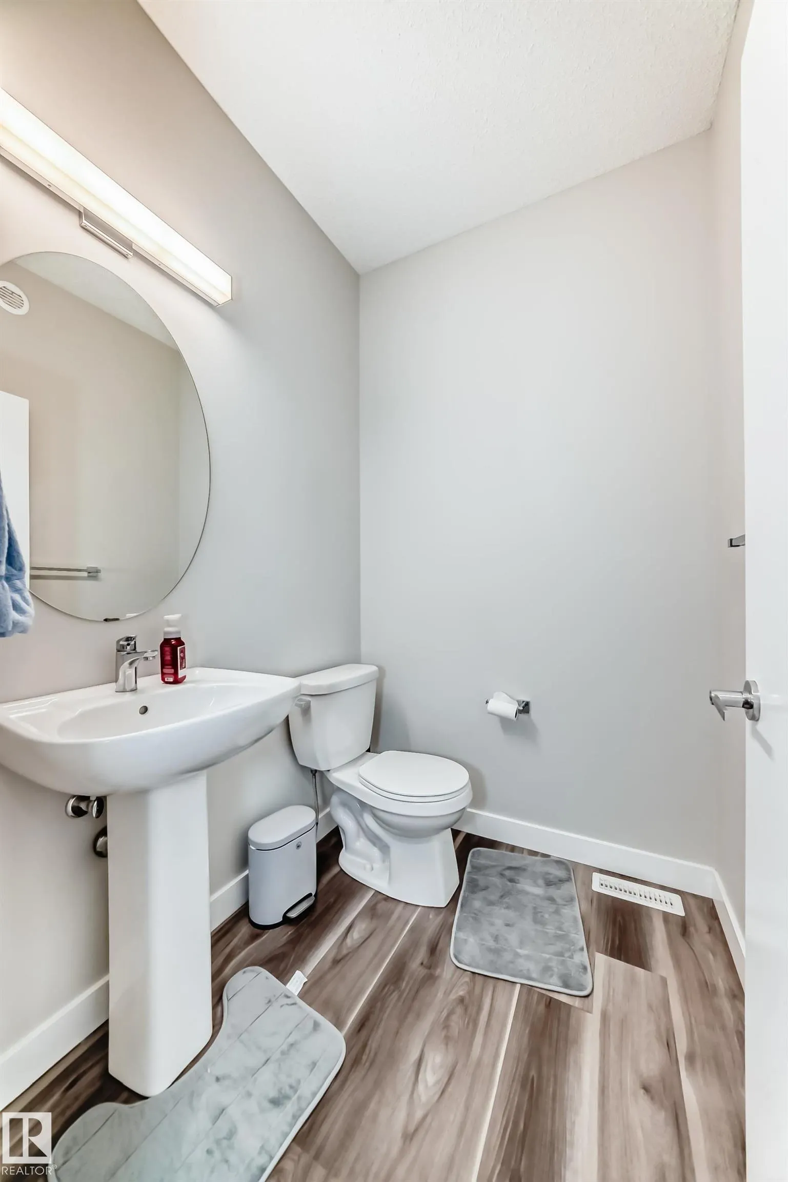 1051 GRAYDON HILL Boulevard