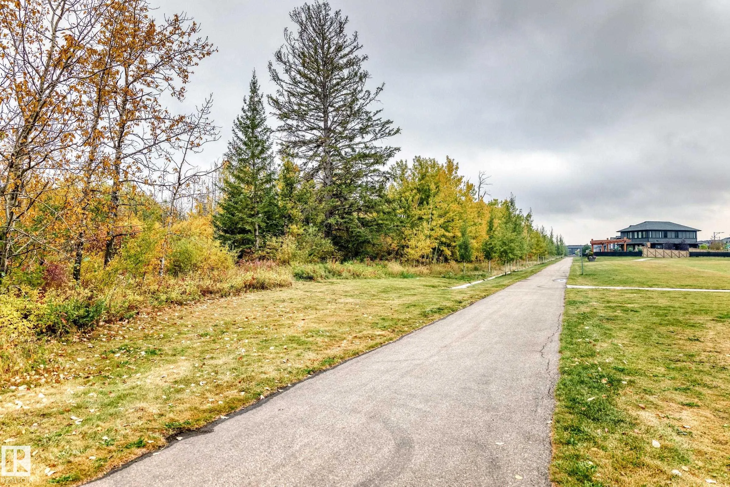 1051 GRAYDON HILL Boulevard