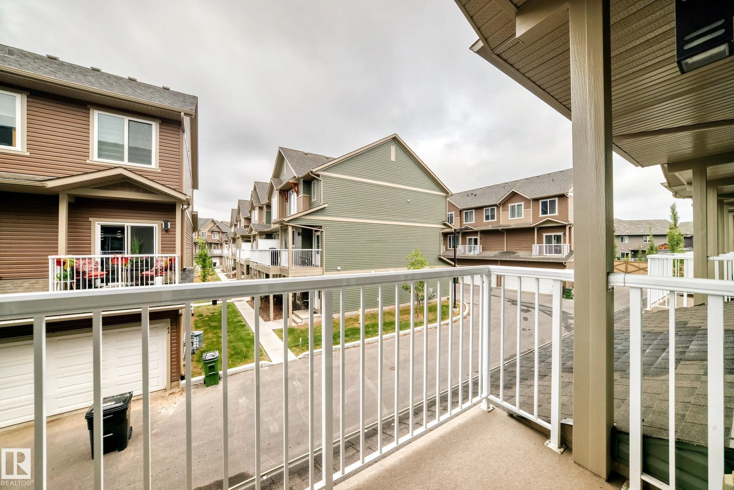 1051 GRAYDON HILL Boulevard