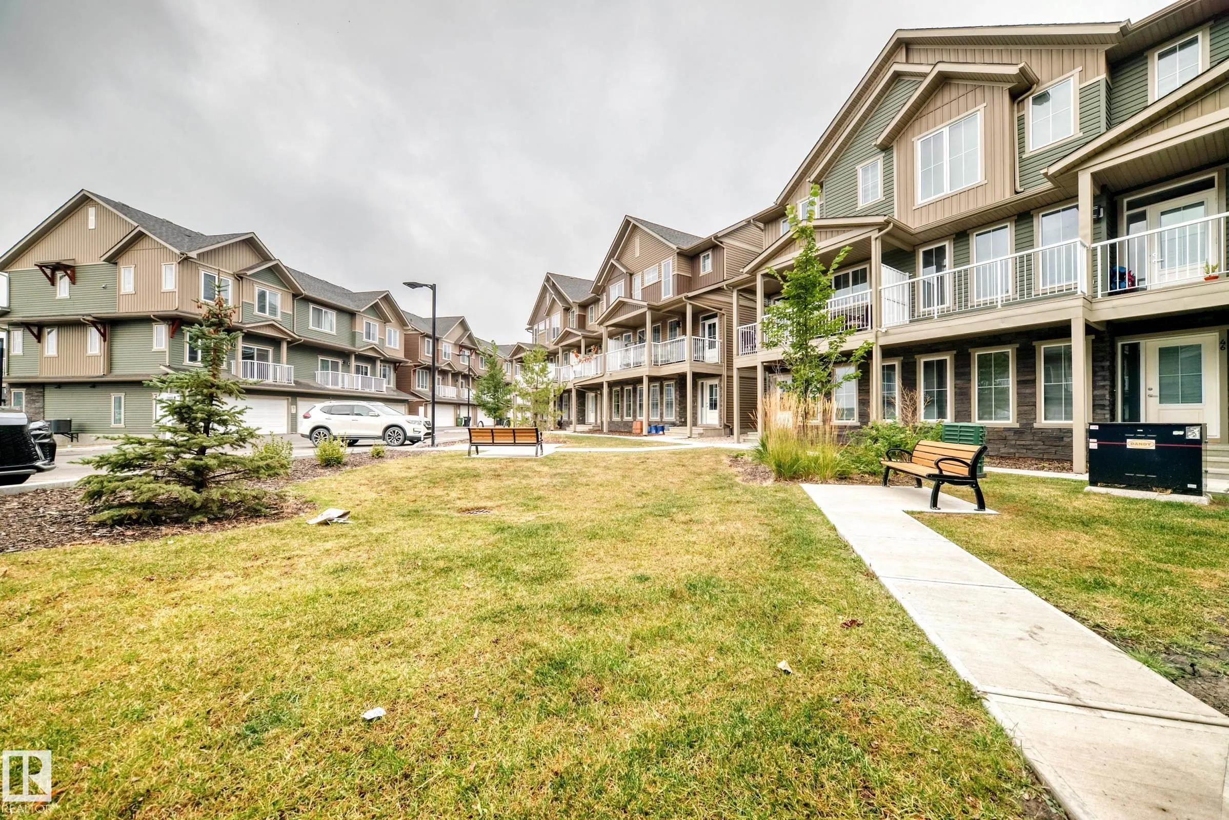 1051 GRAYDON HILL Boulevard