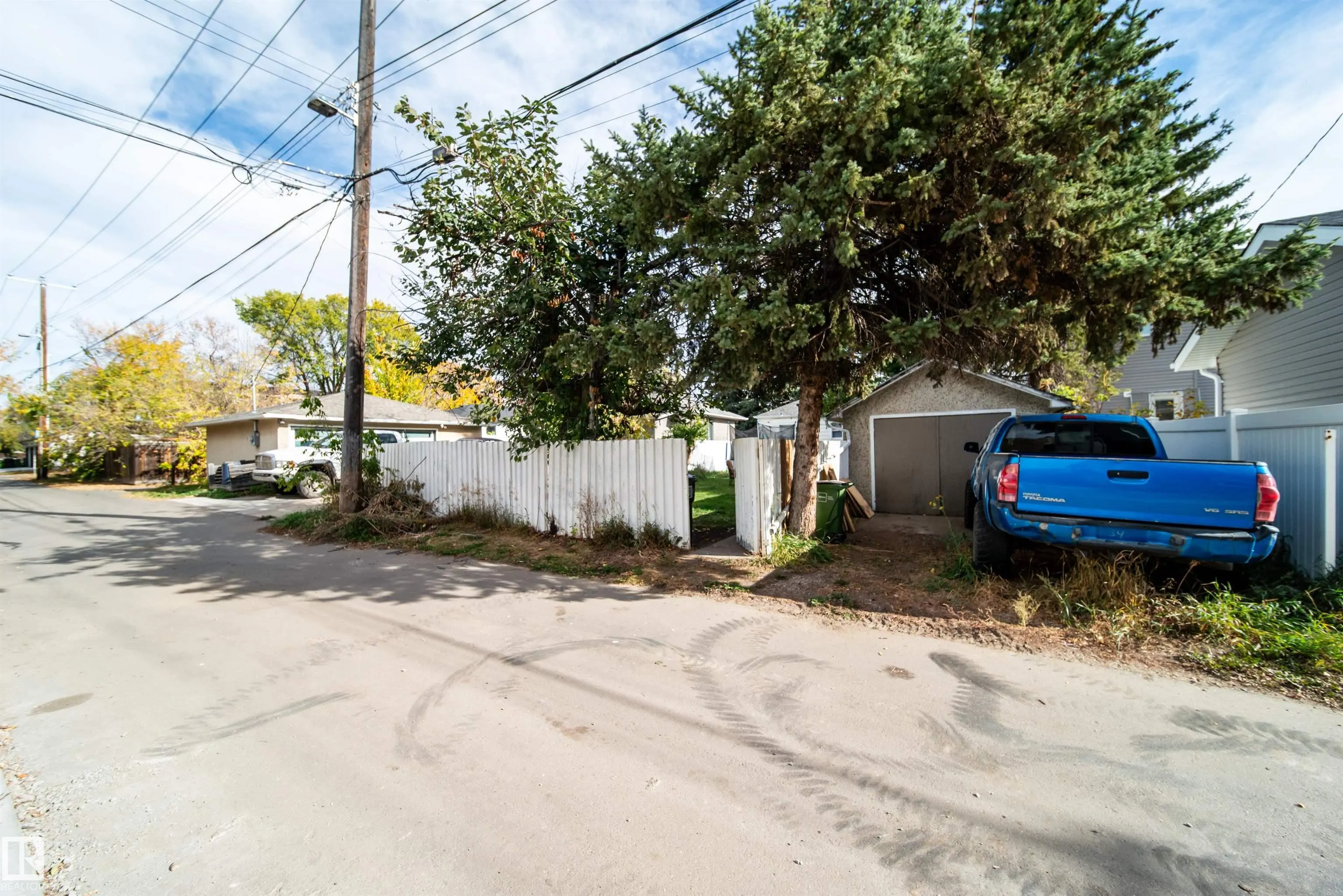 7910 75 Street