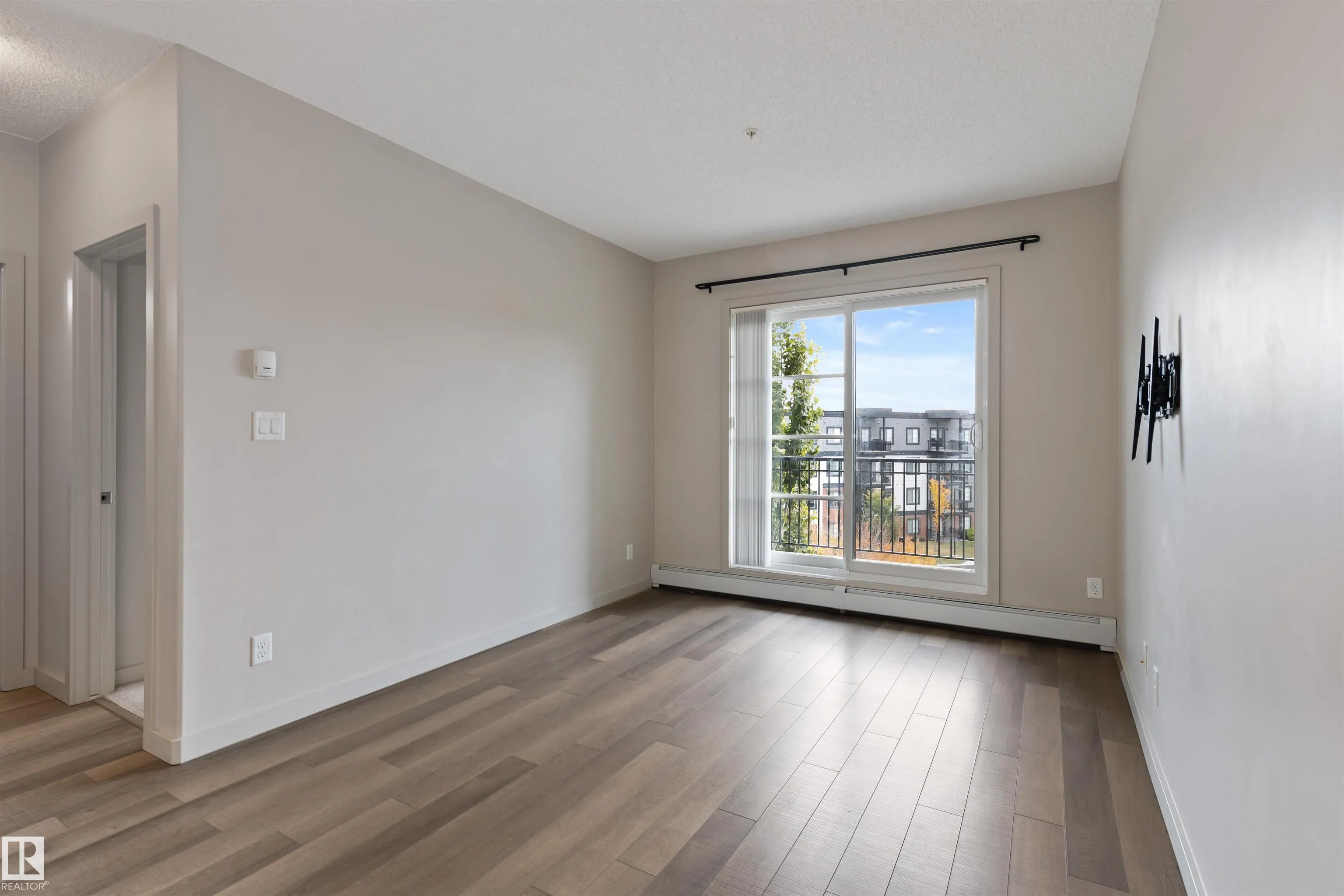 1144 ADAMSON Drive