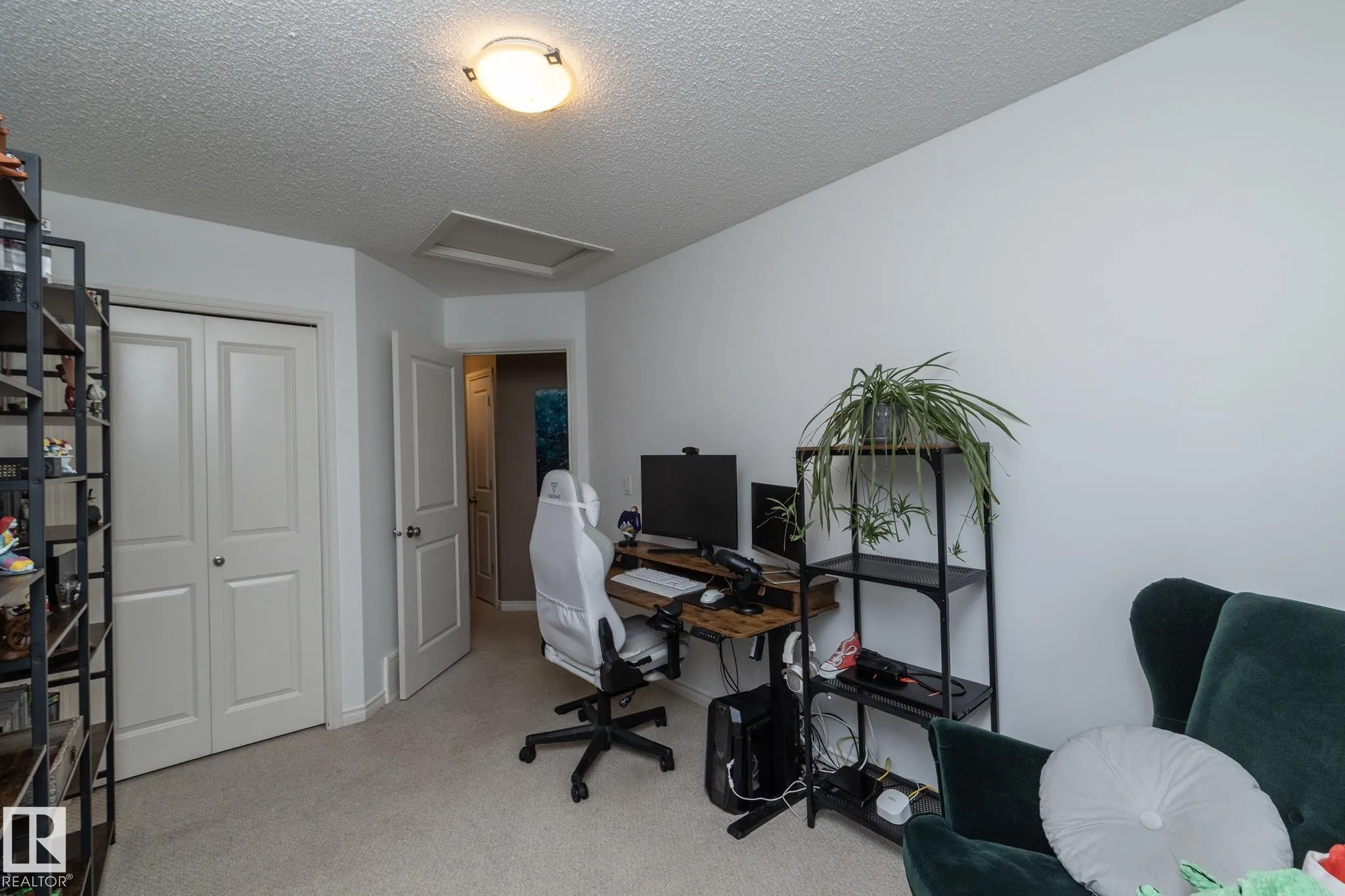 10 WOODCREST