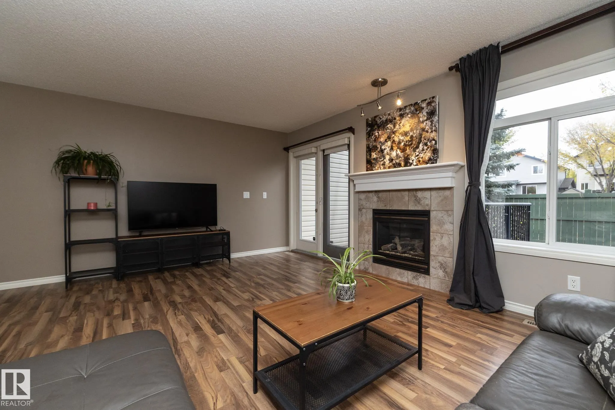 10 WOODCREST