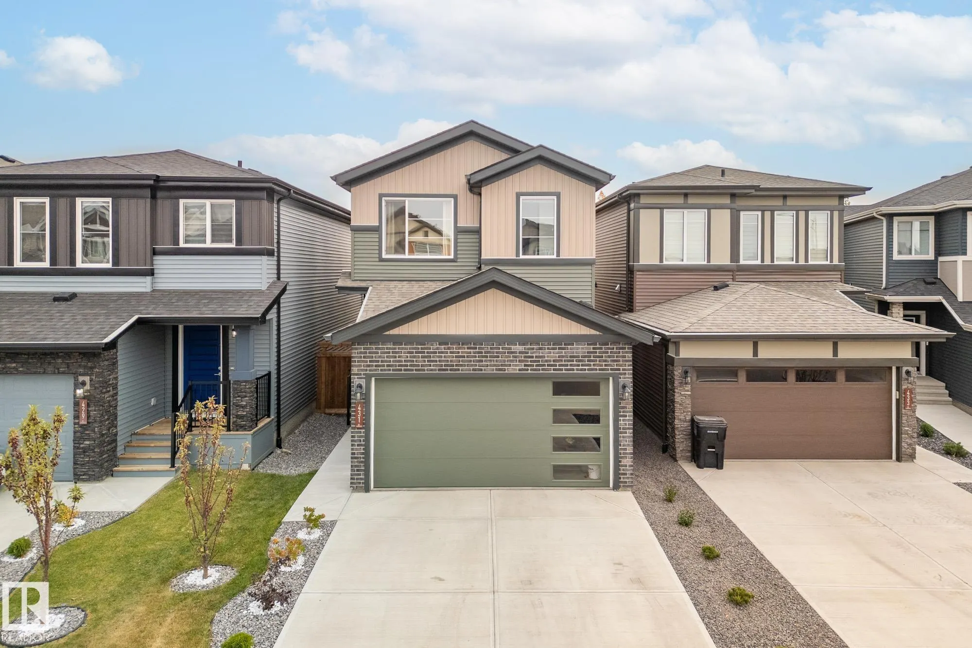431 CONROY Crescent