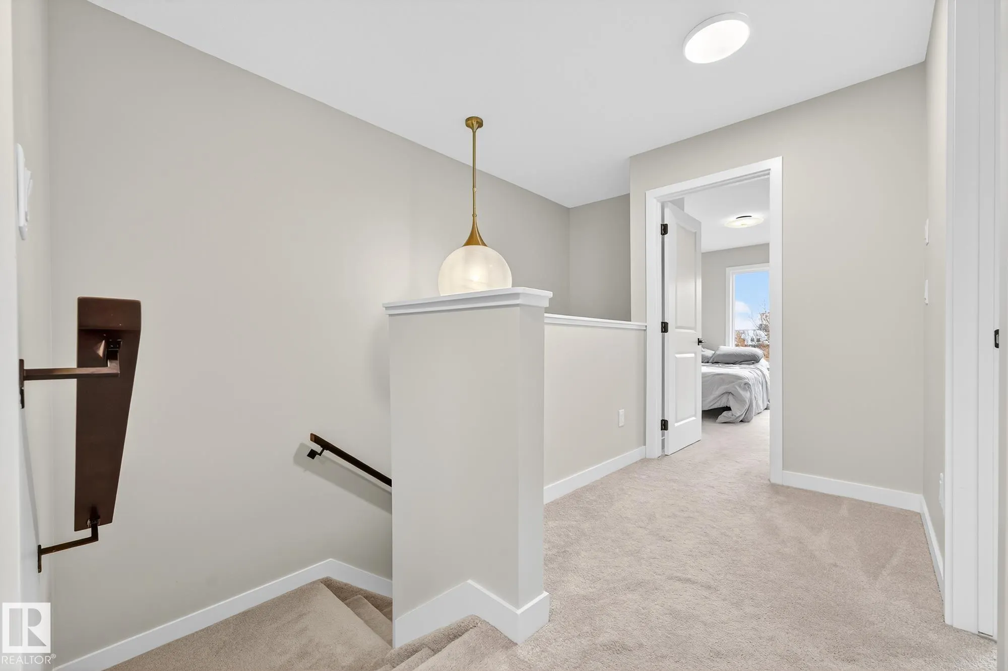 431 CONROY Crescent