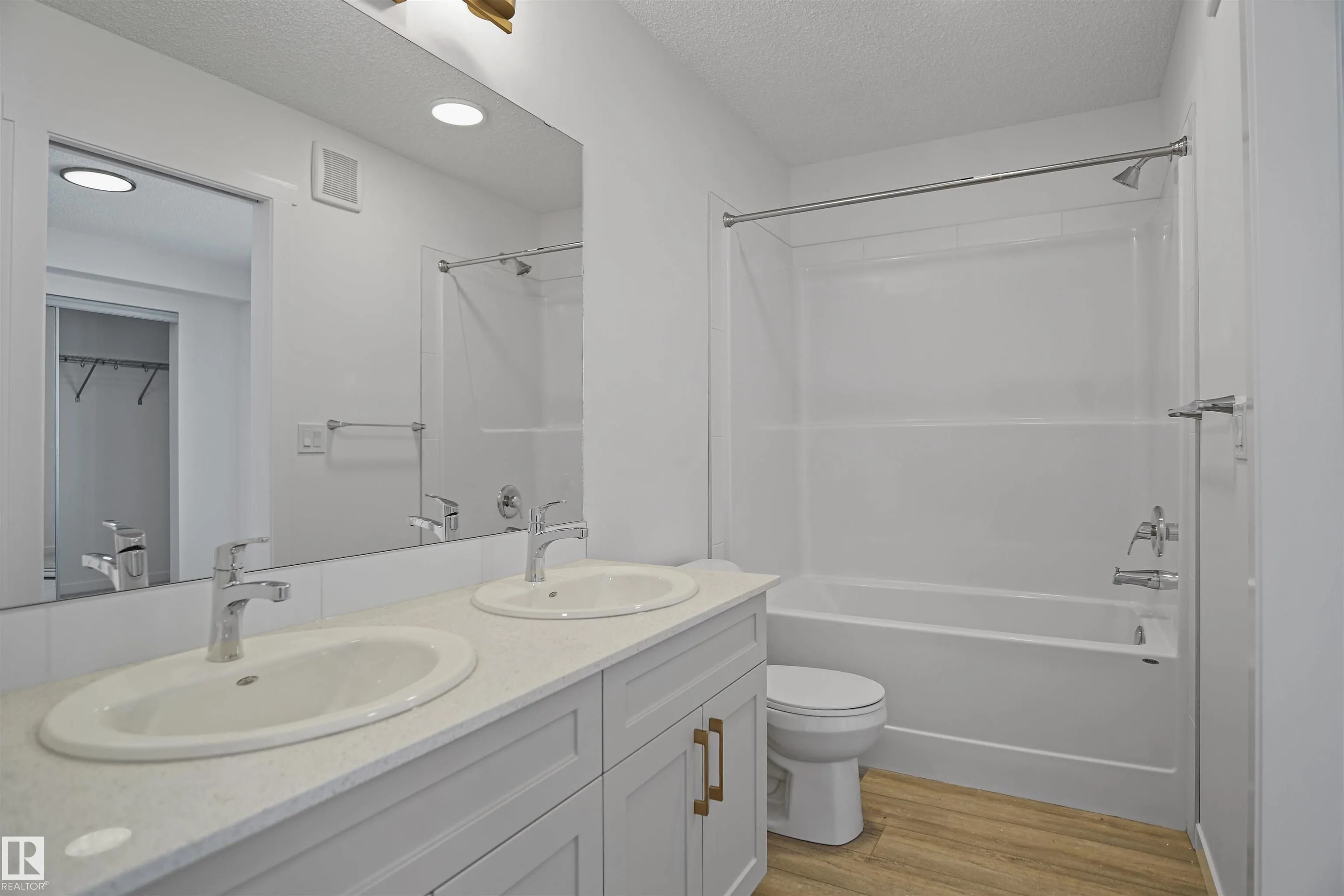 4157 Kinglet Drive