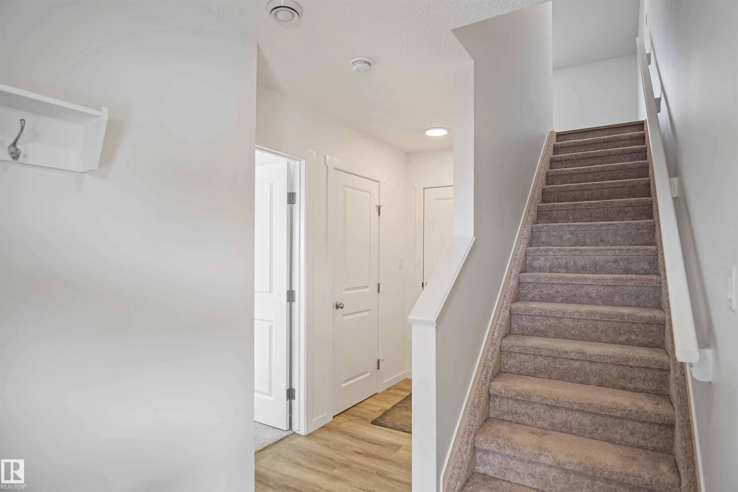 4157 Kinglet Drive