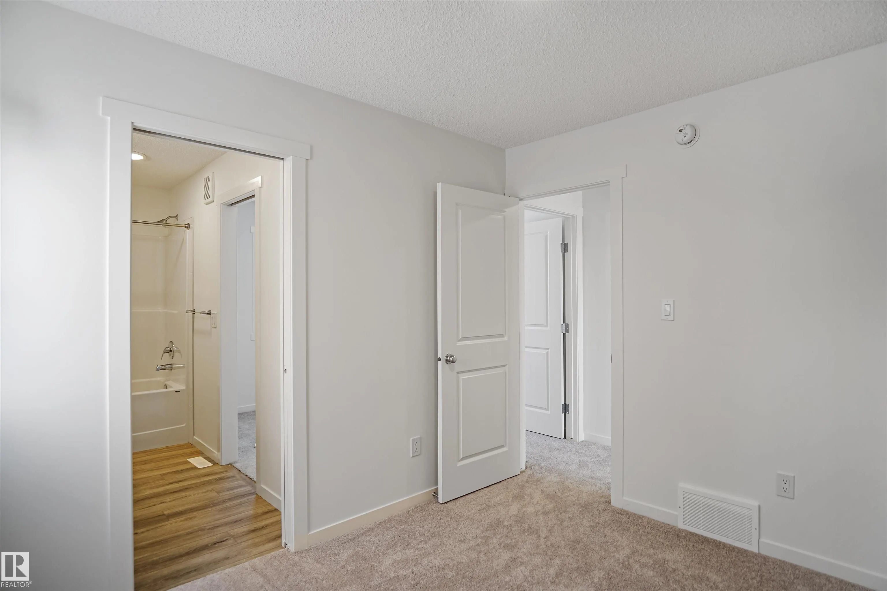4157 Kinglet Drive