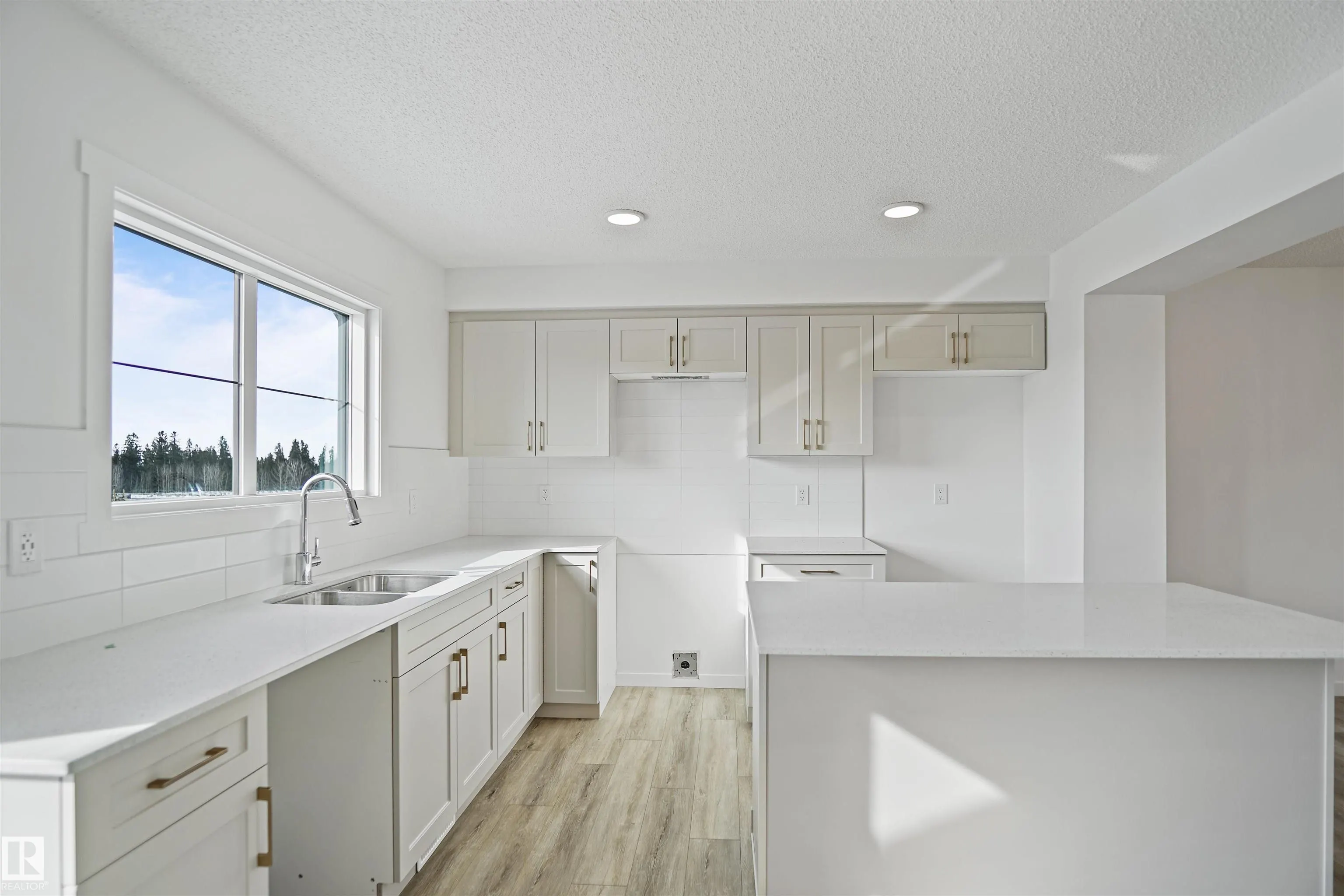 4157 Kinglet Drive