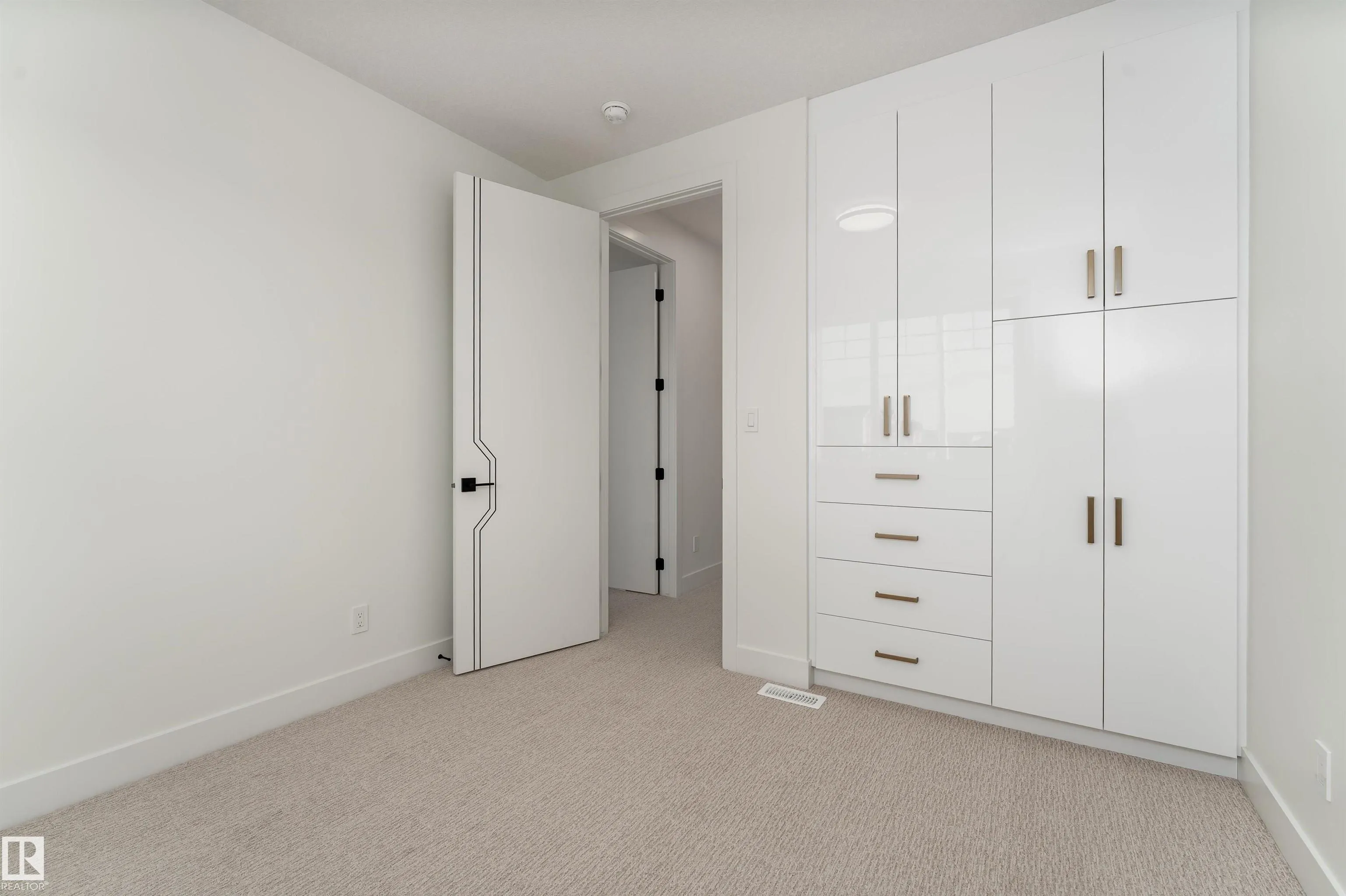 78 Eldridge Point(e)